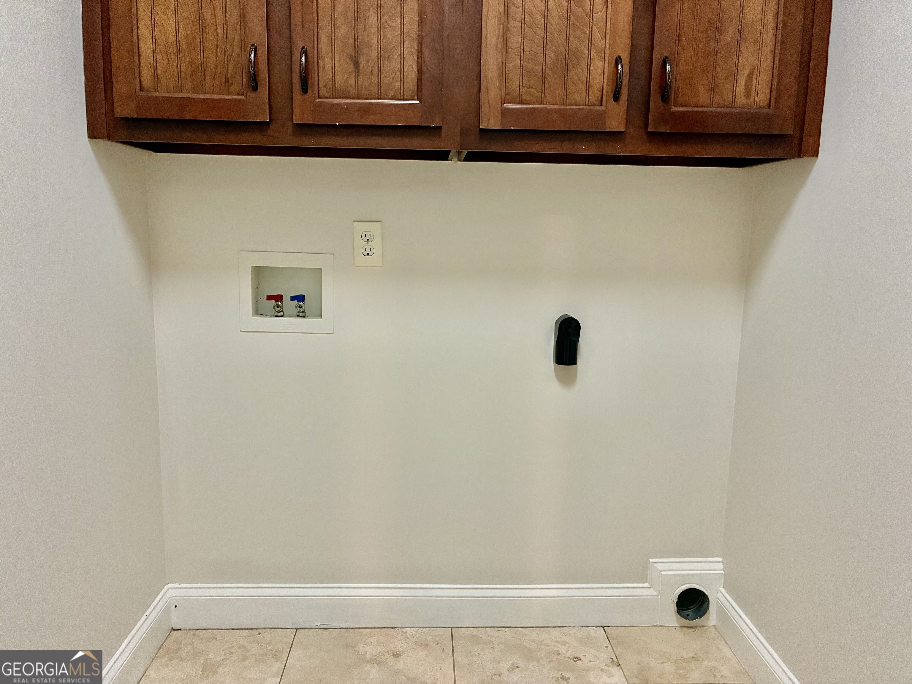 2 Pear Street Property Photo 29