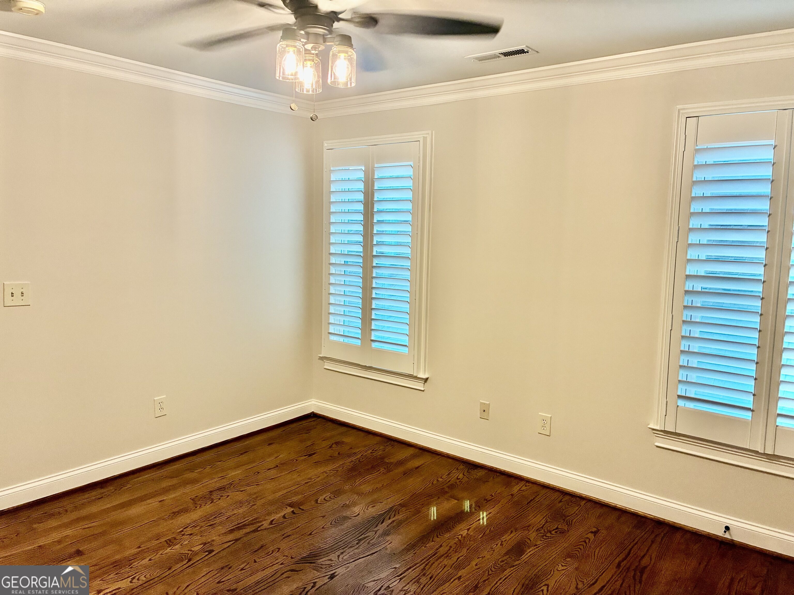 2 Pear Street Property Photo 44