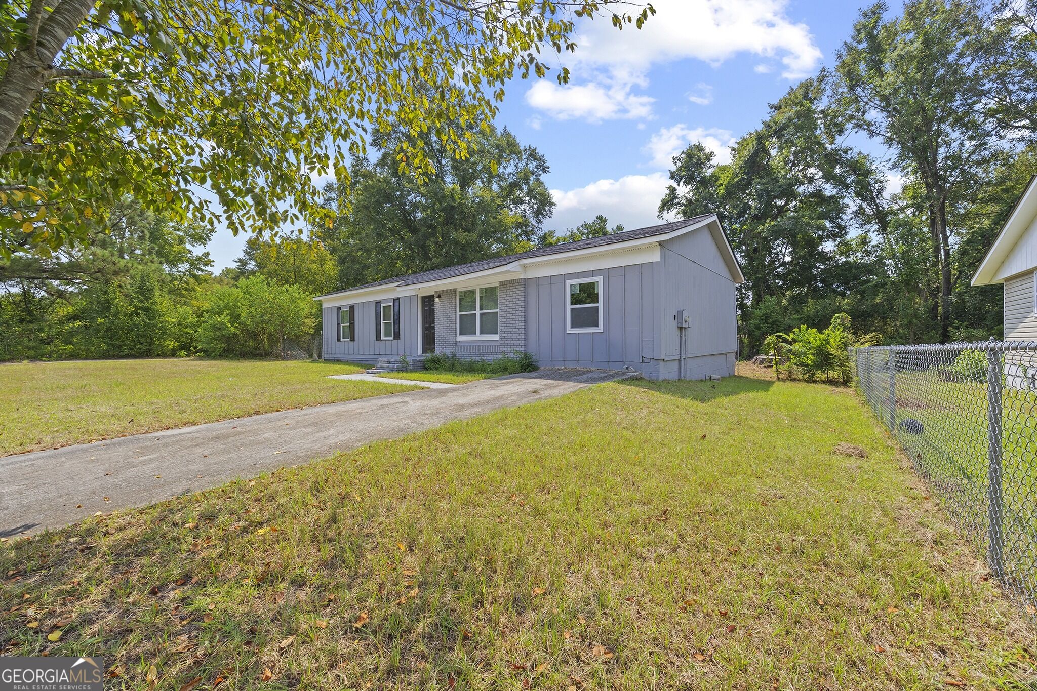 2844 Shamrock Lane Property Photo 2