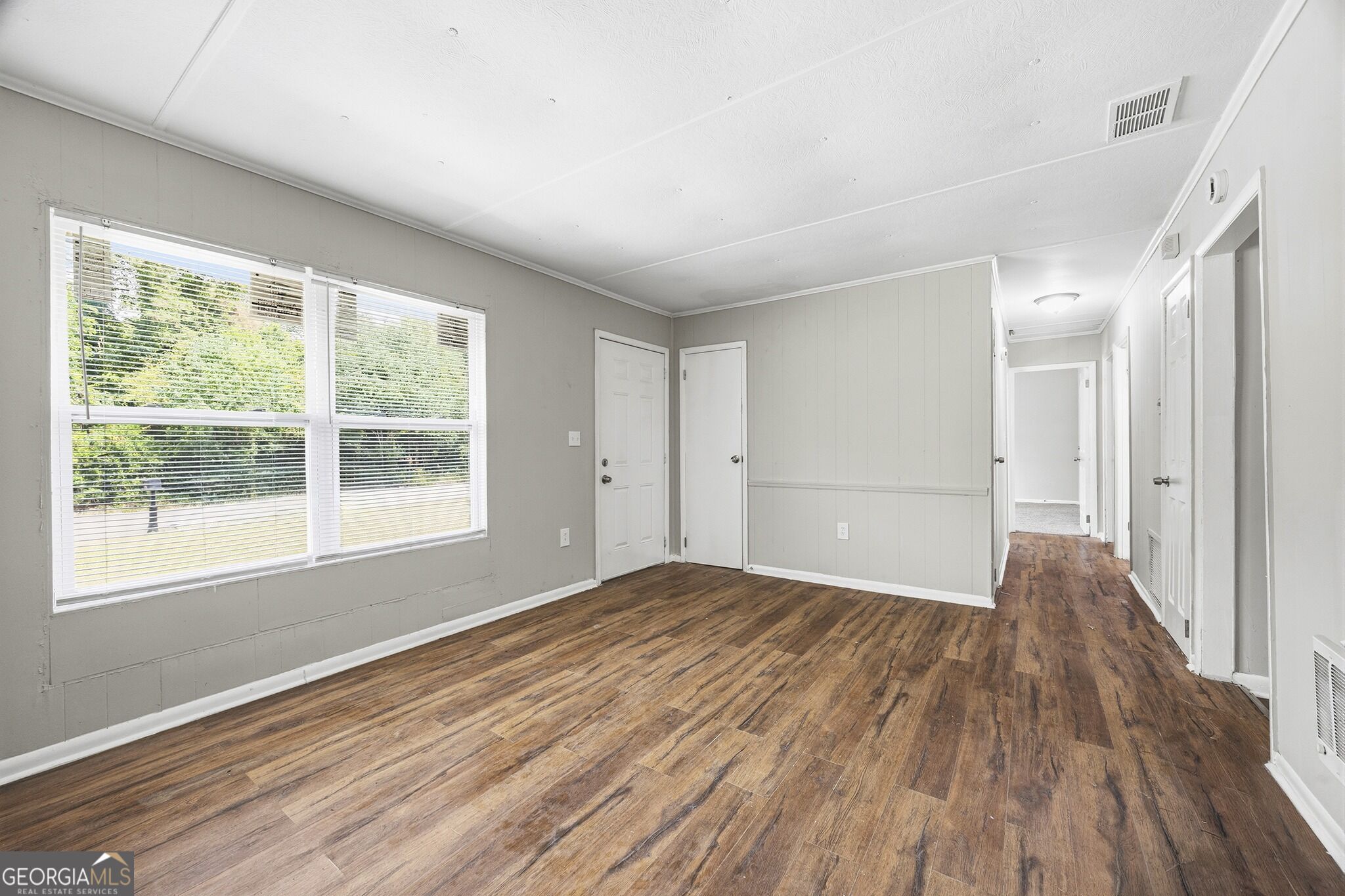2844 Shamrock Lane Property Photo 4