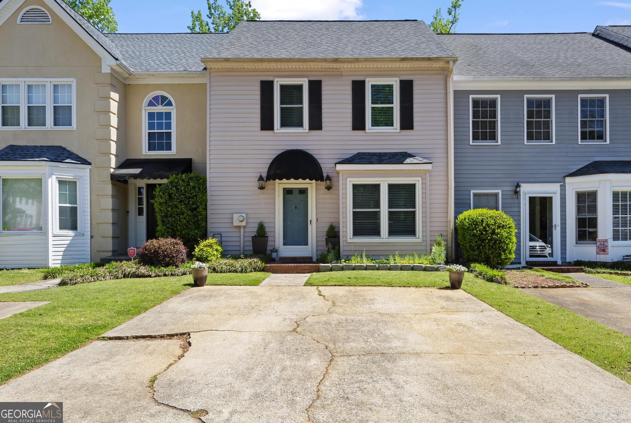 573 Salem Woods Drive SE Property Photo 1