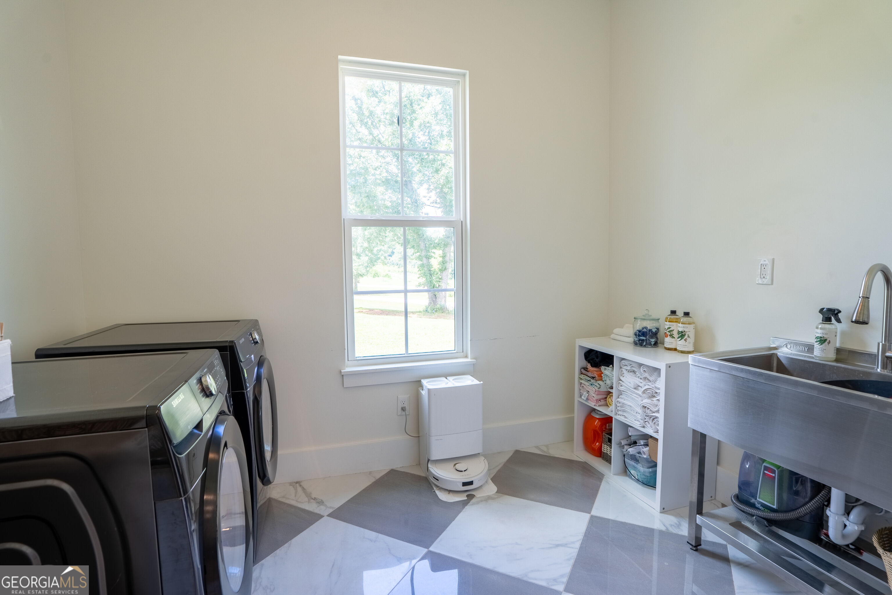 860 W Ridgeway Road Property Photo 22