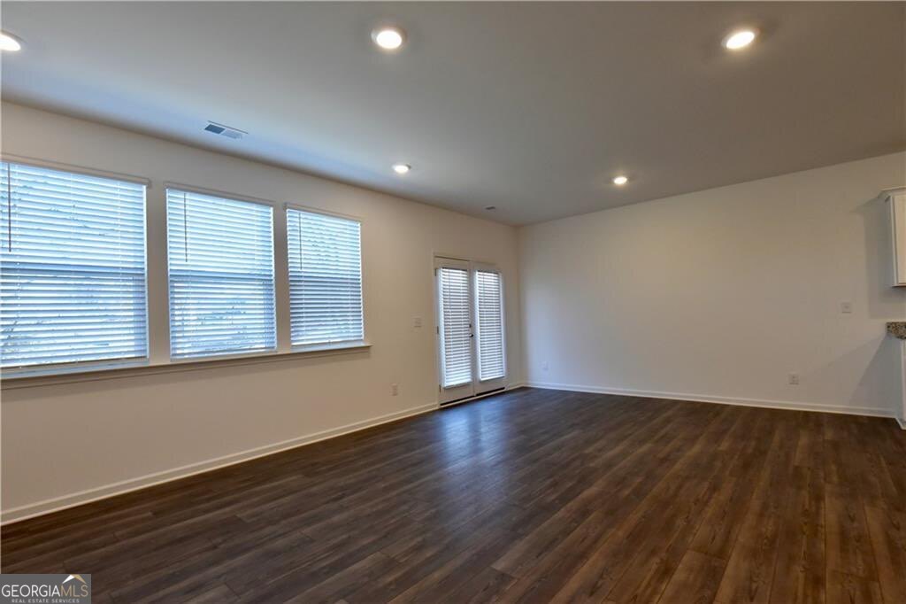 140 Star Court Property Photo 6