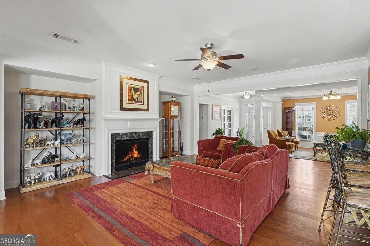 1006 Amicalola Court Property Photo 6