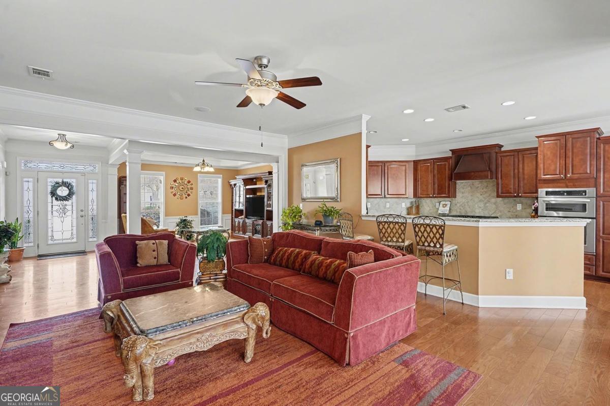 1006 Amicalola Court Property Photo 7