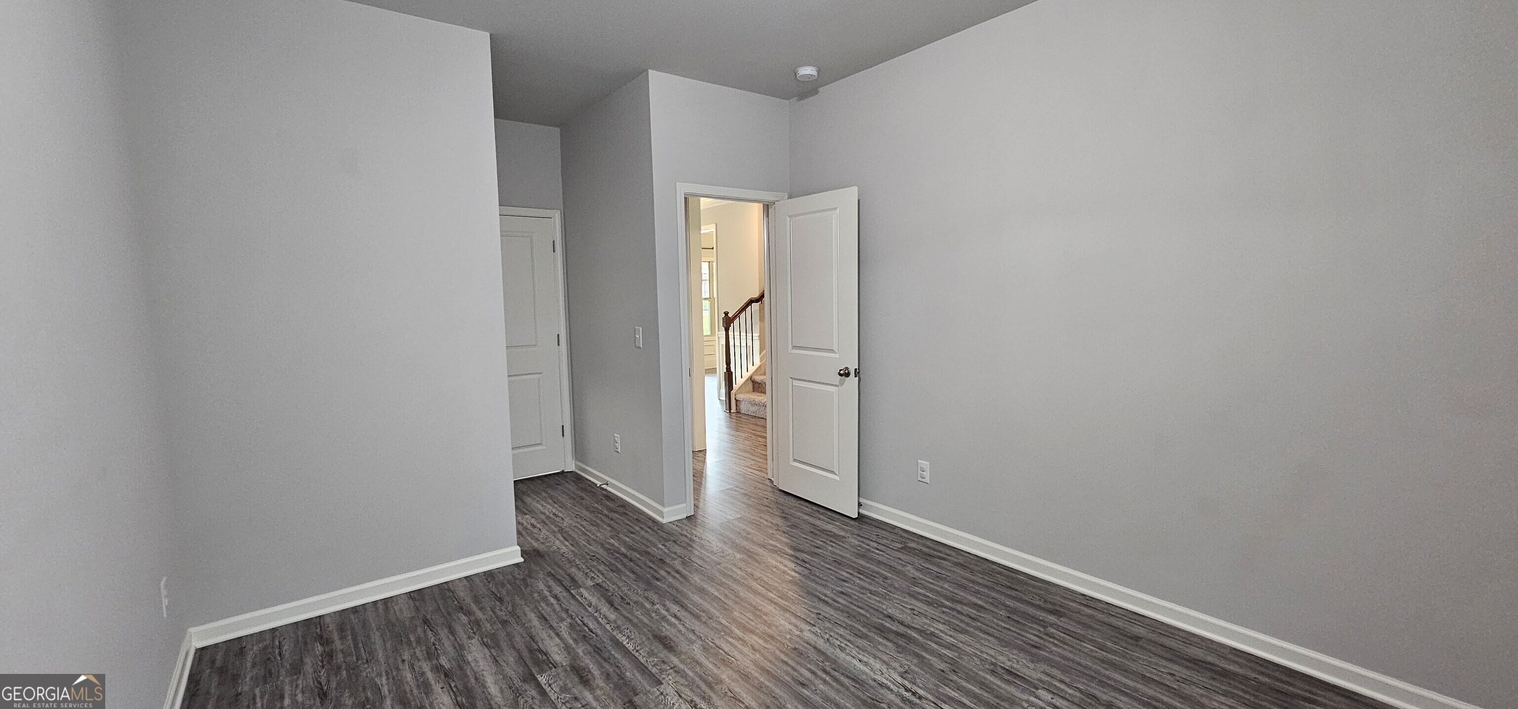 352 Newshaw Drive Property Photo 7