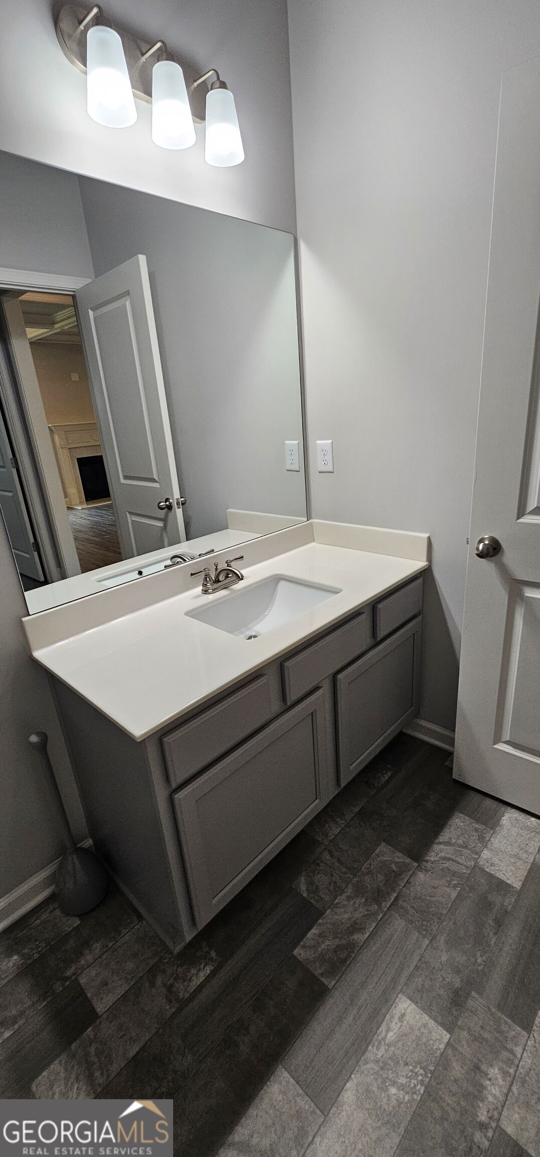 352 Newshaw Drive Property Photo 10