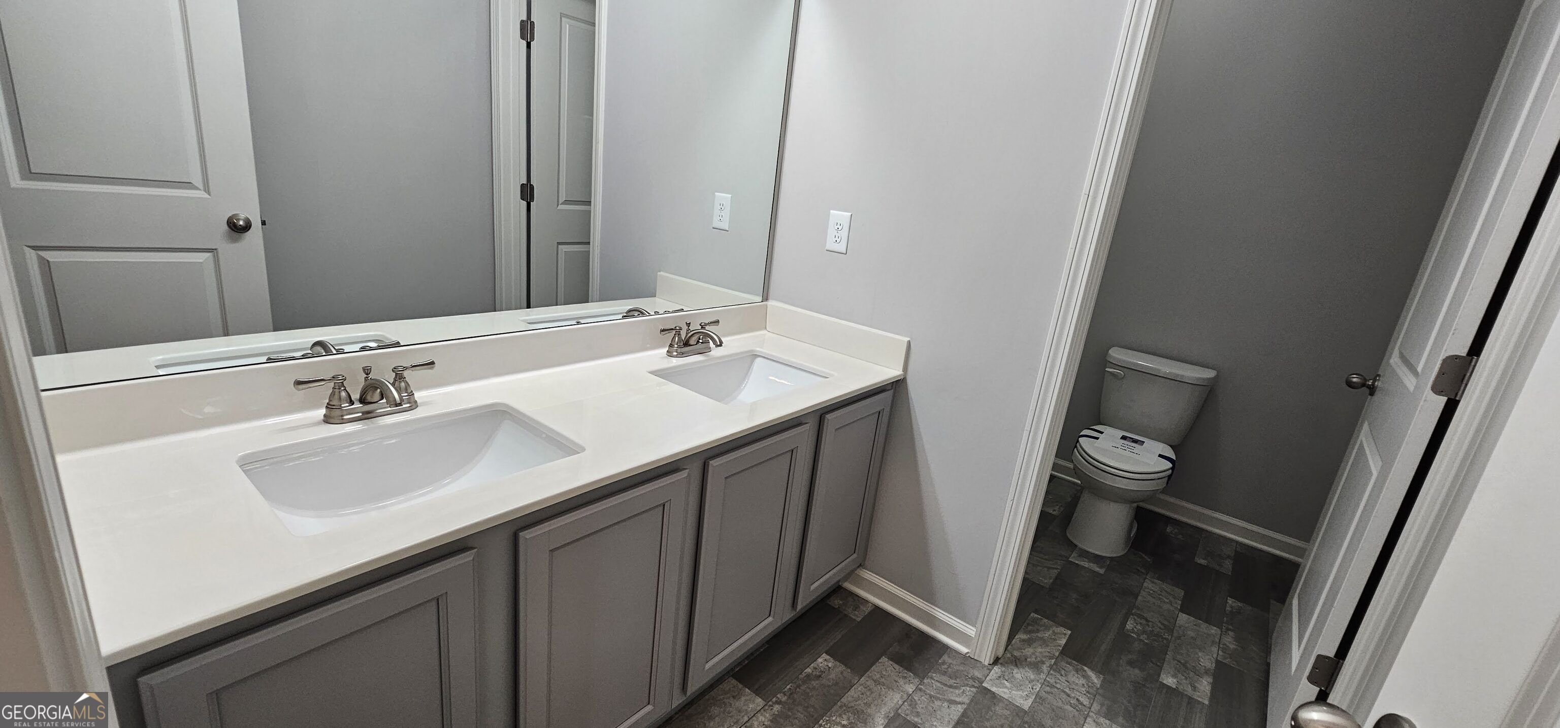 352 Newshaw Drive Property Photo 37