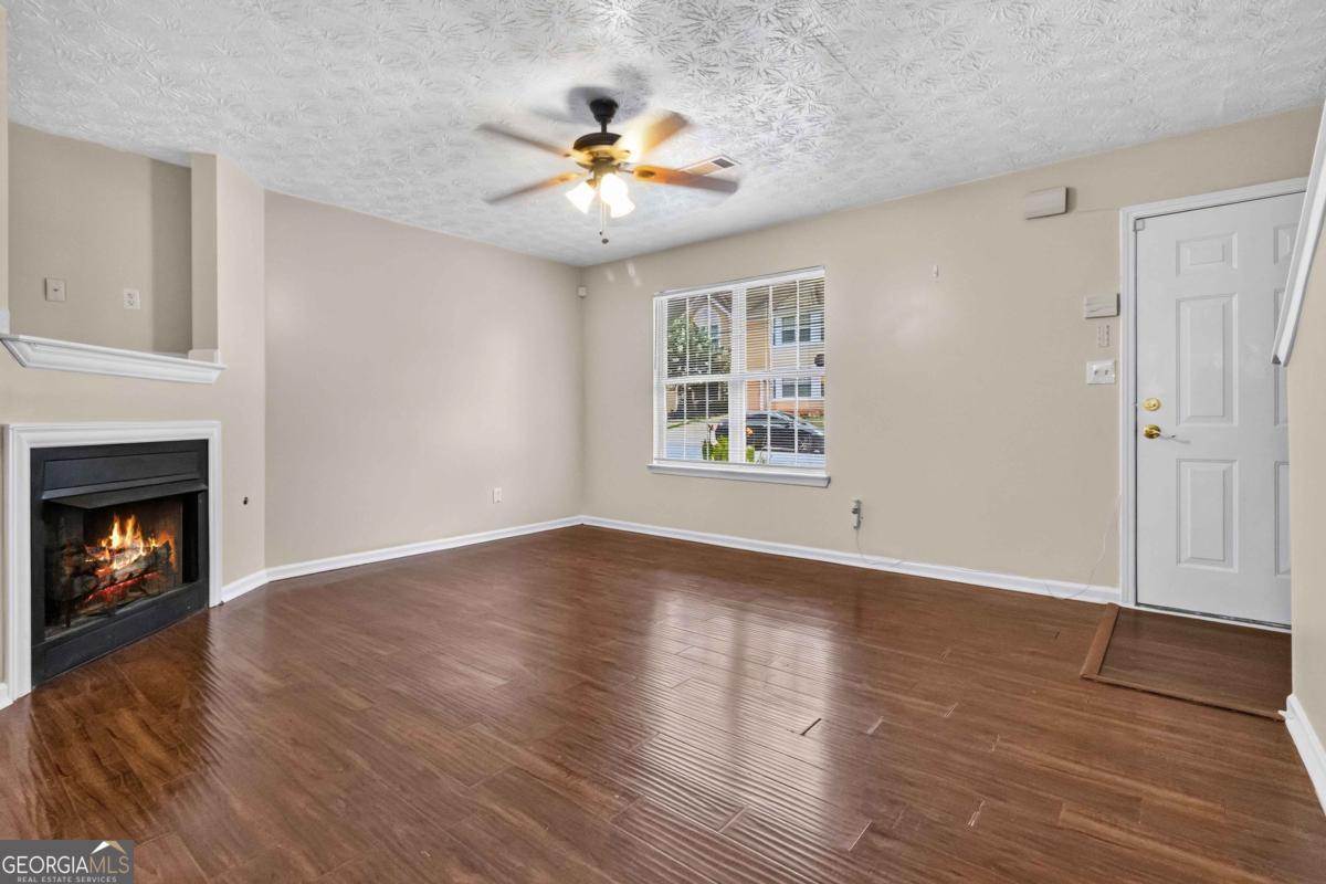 3011 Fields Drive Property Photo 4