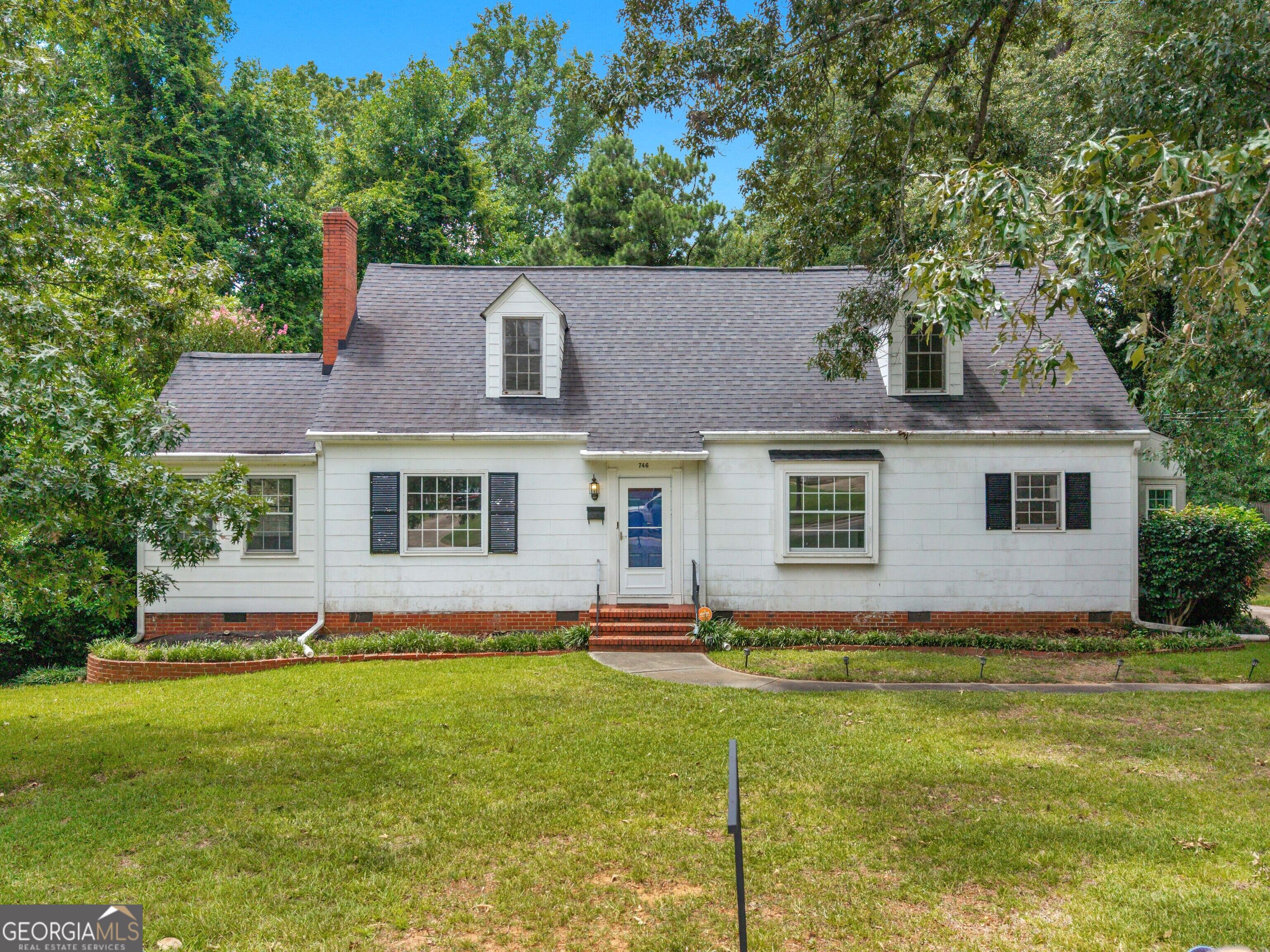 746 Mclaurin Street Property Photo 1