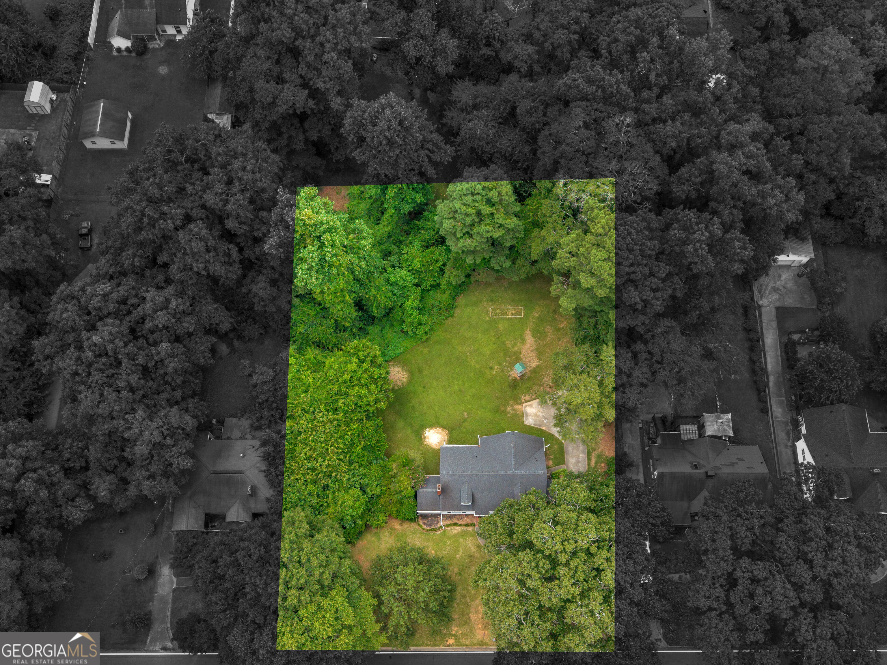 746 Mclaurin Street Property Photo 2
