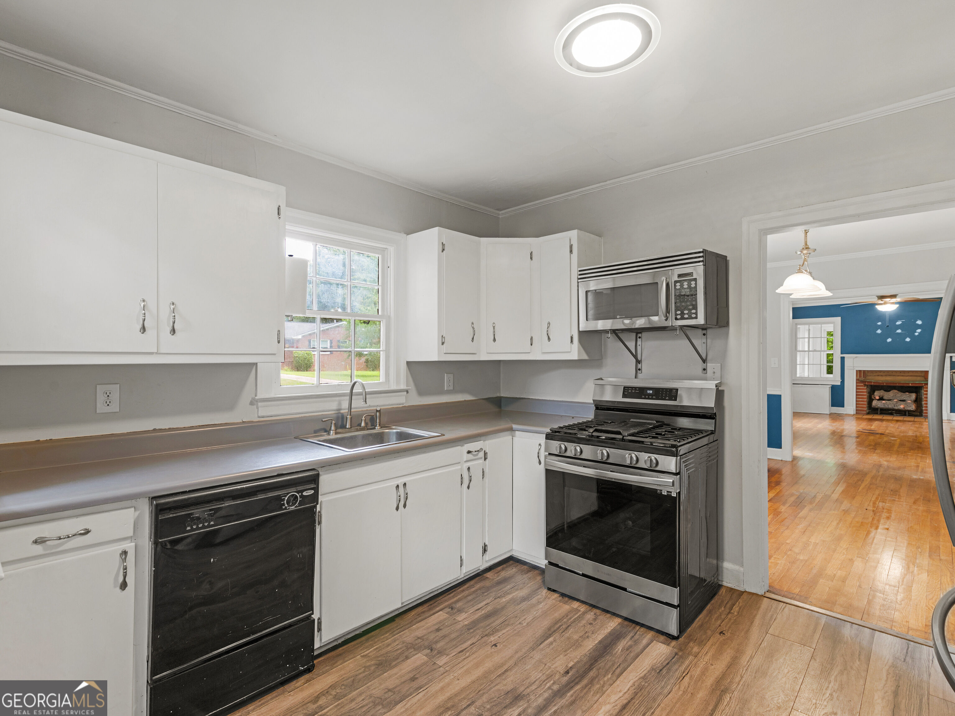 746 Mclaurin Street Property Photo 6