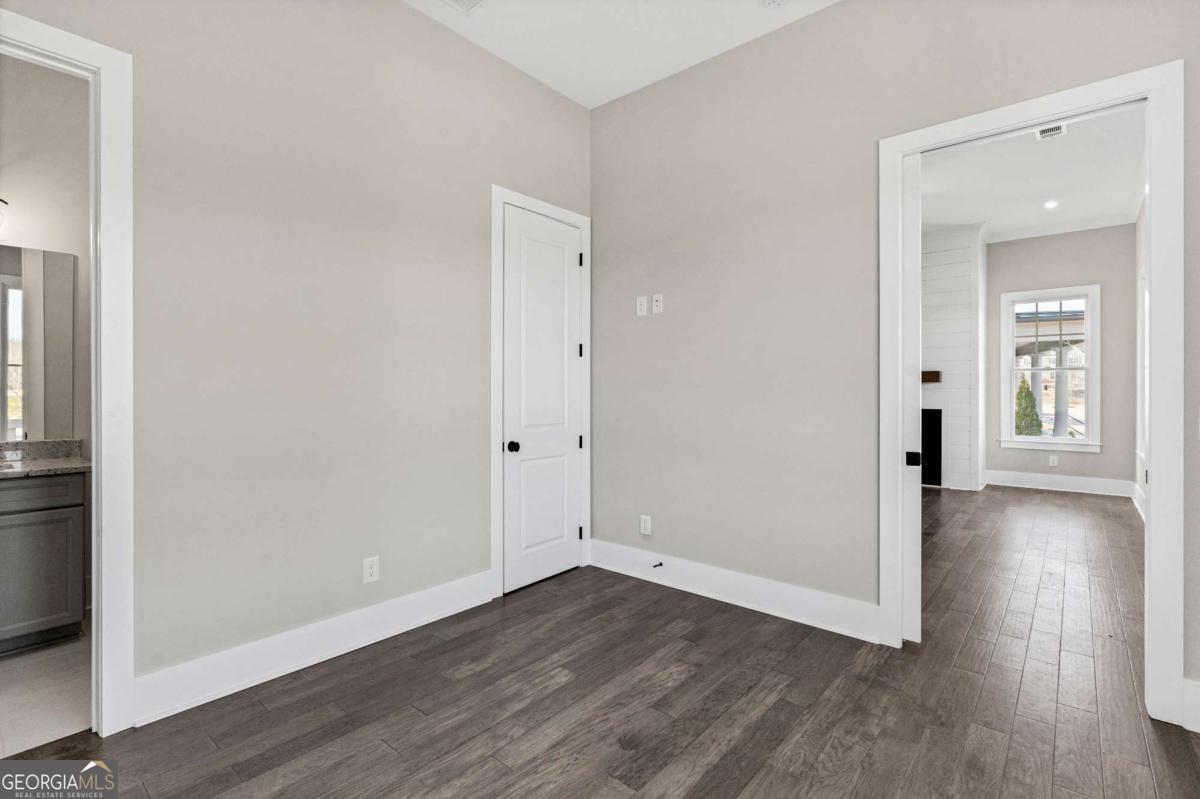 1360 Flora Drive Property Photo 13