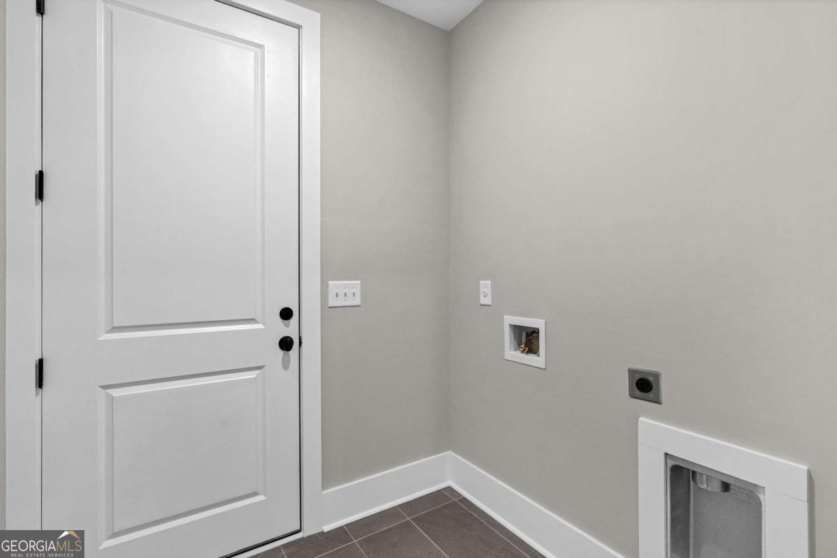1360 Flora Drive Property Photo 33
