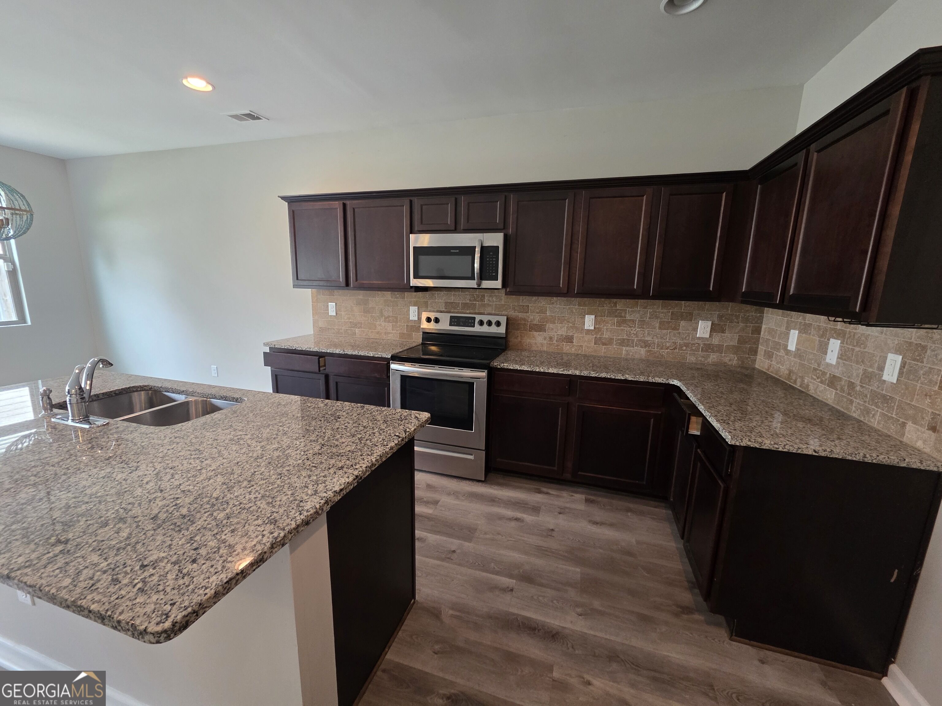 11760 Lovejoy Crossing Boulevard Property Photo 2