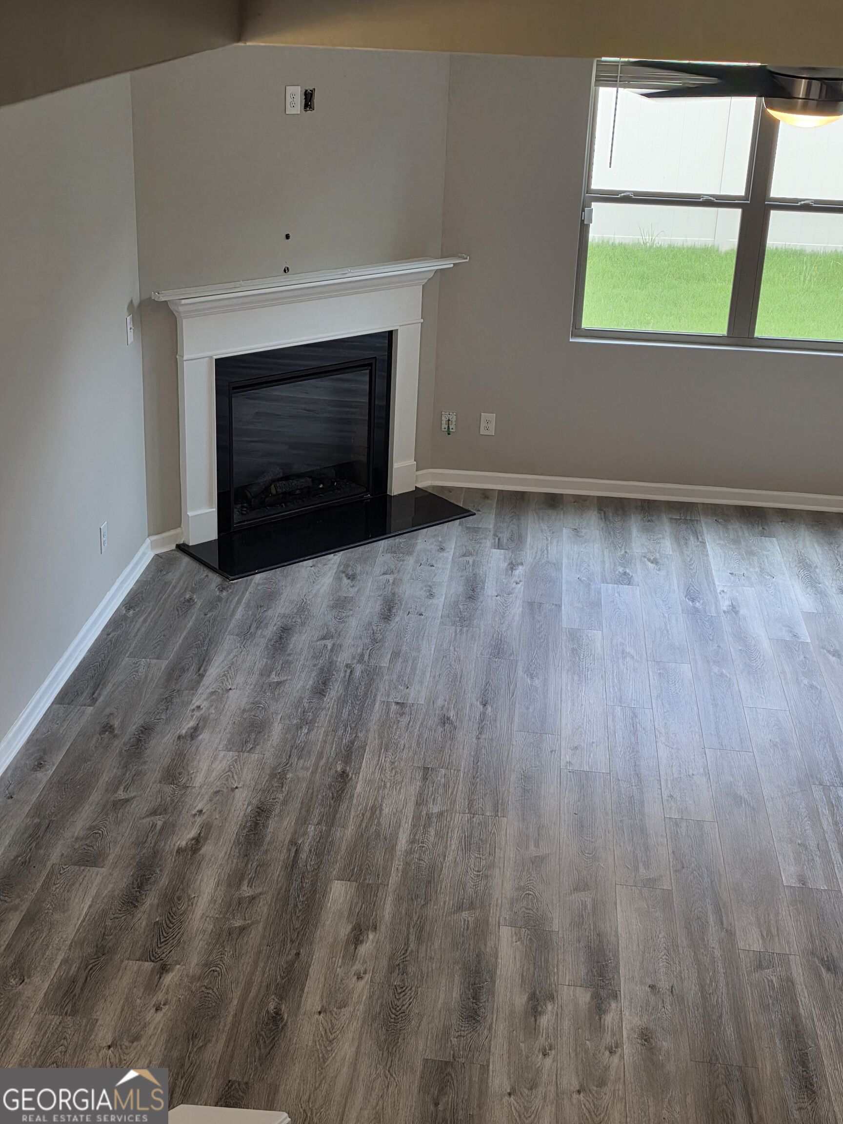 11760 Lovejoy Crossing Boulevard Property Photo 3