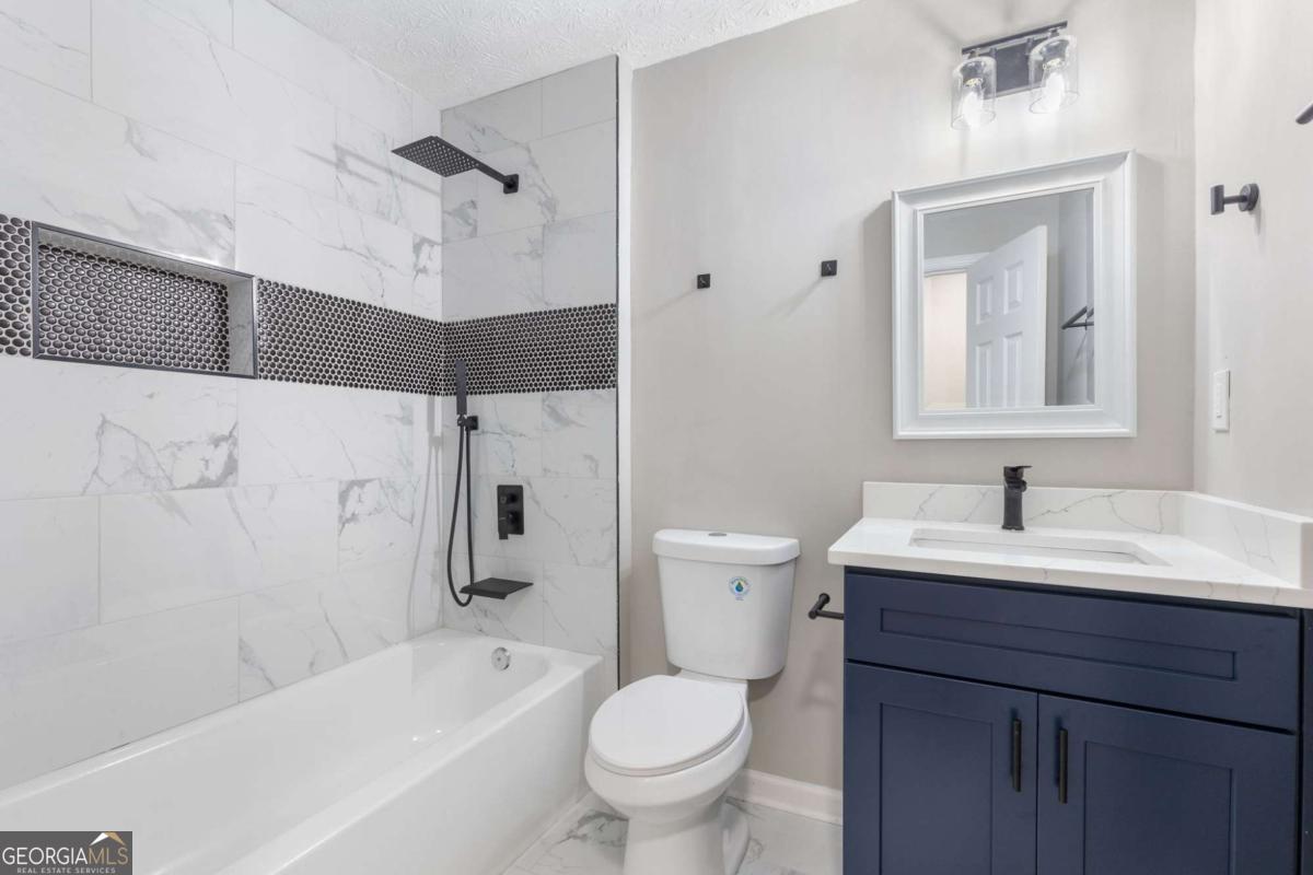 2531 Falcon Ridge Drive Property Photo 12