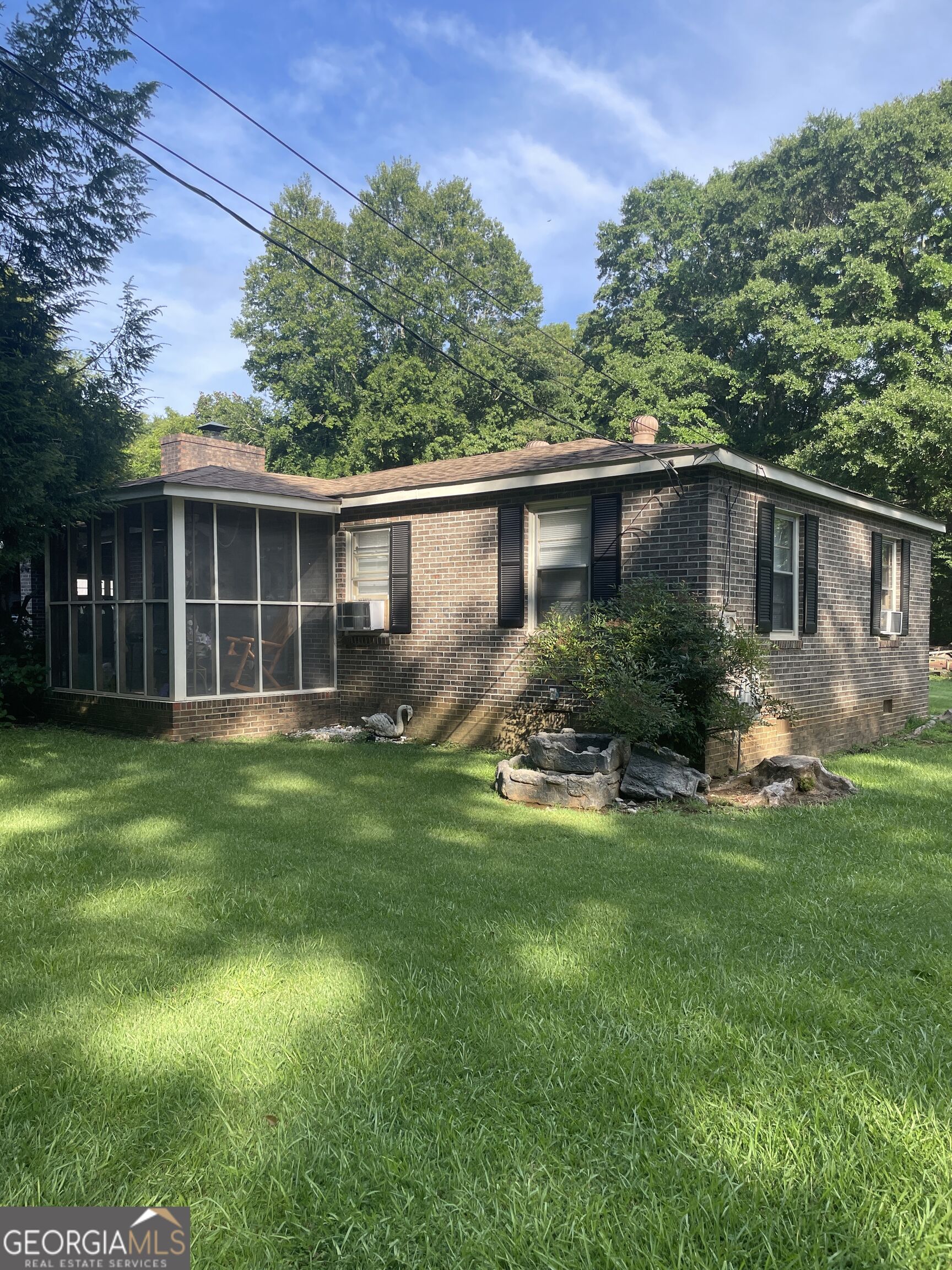 5911 Church Street Property Photo 5