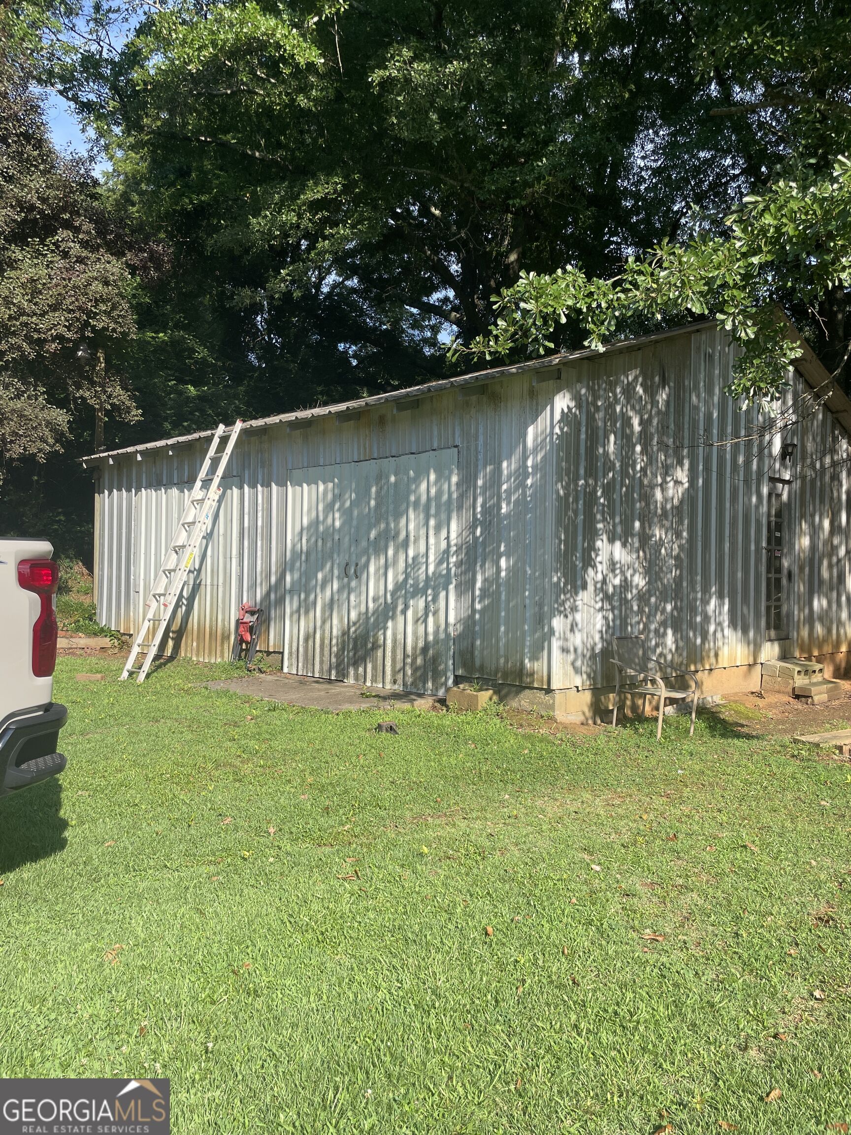 5911 Church Street Property Photo 9