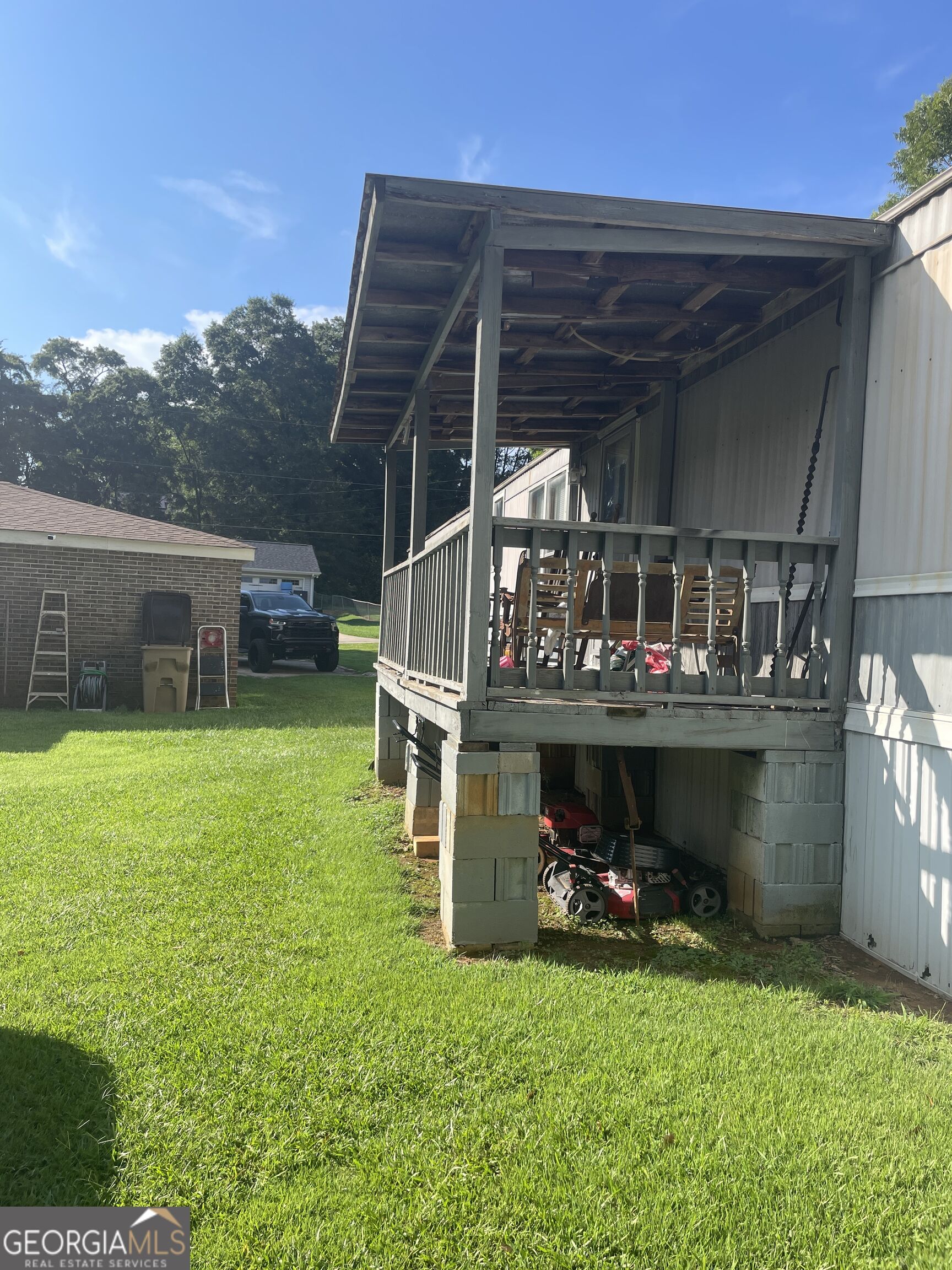 5911 Church Street Property Photo 12