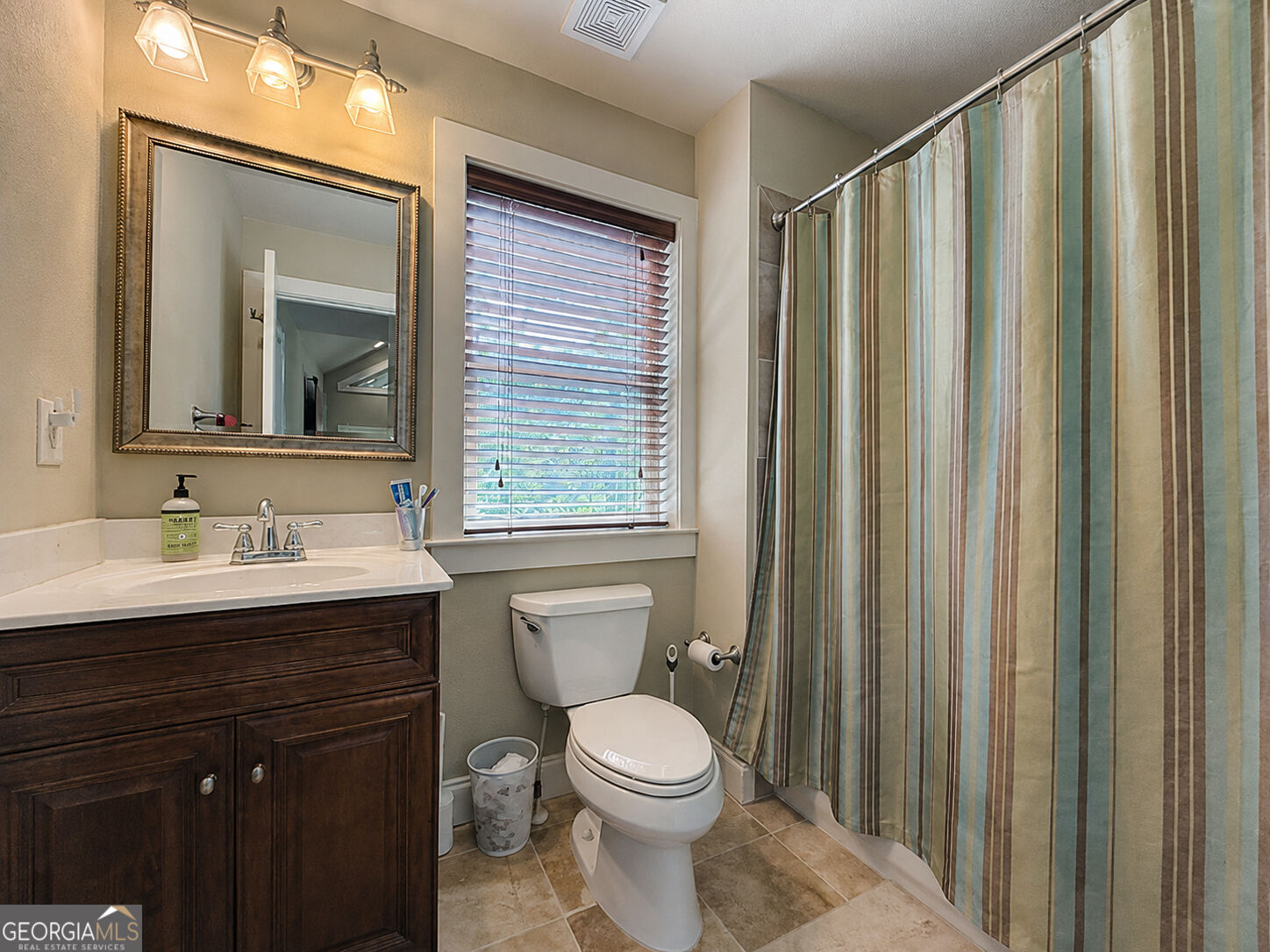 970 Lakeshore Road Property Photo 25