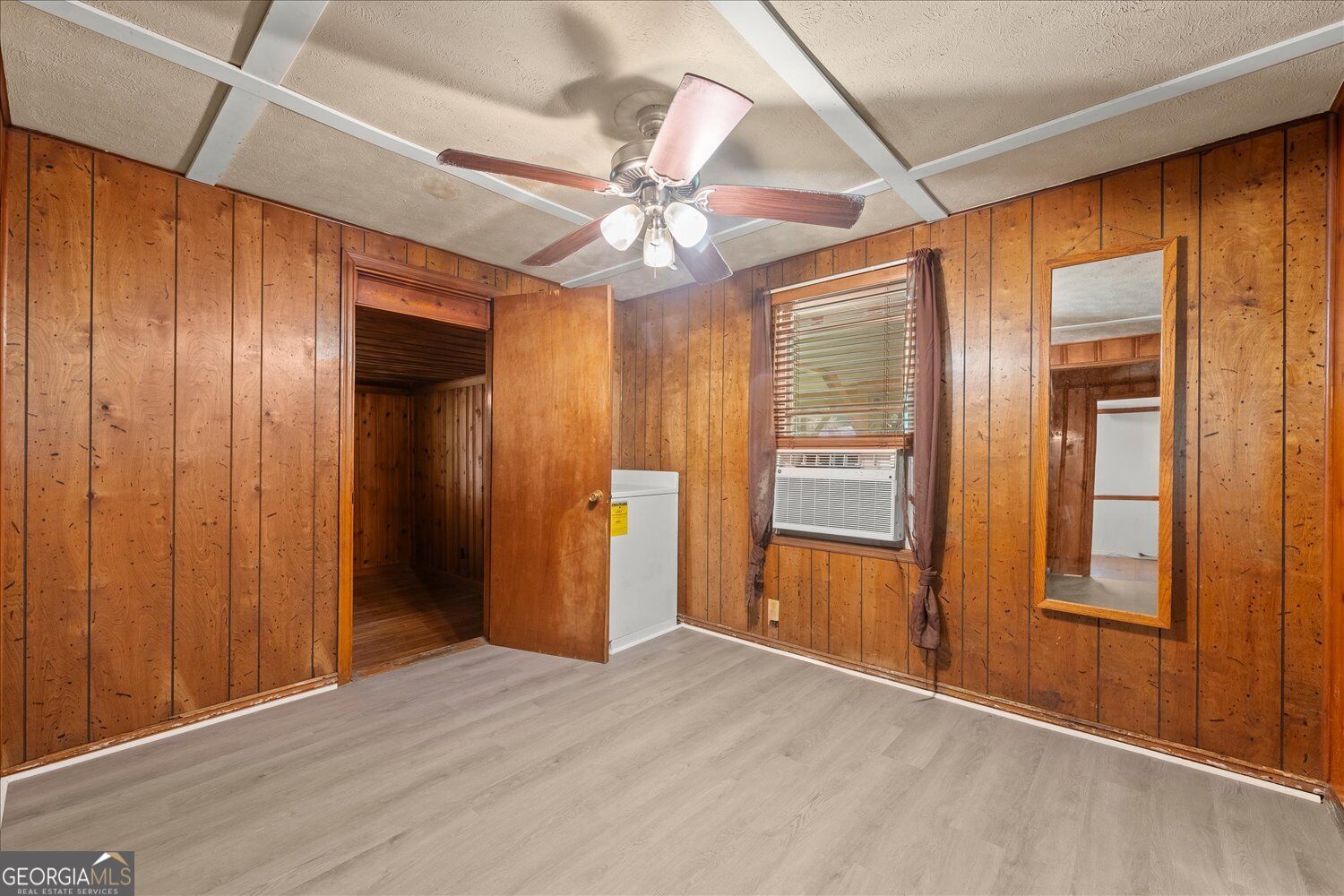 222 Grove Street Property Photo 7