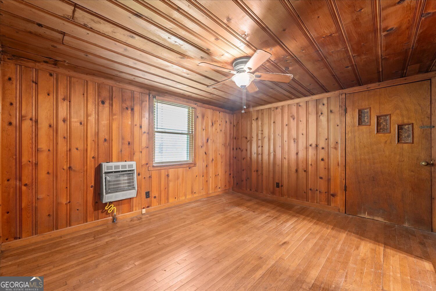 222 Grove Street Property Photo 8