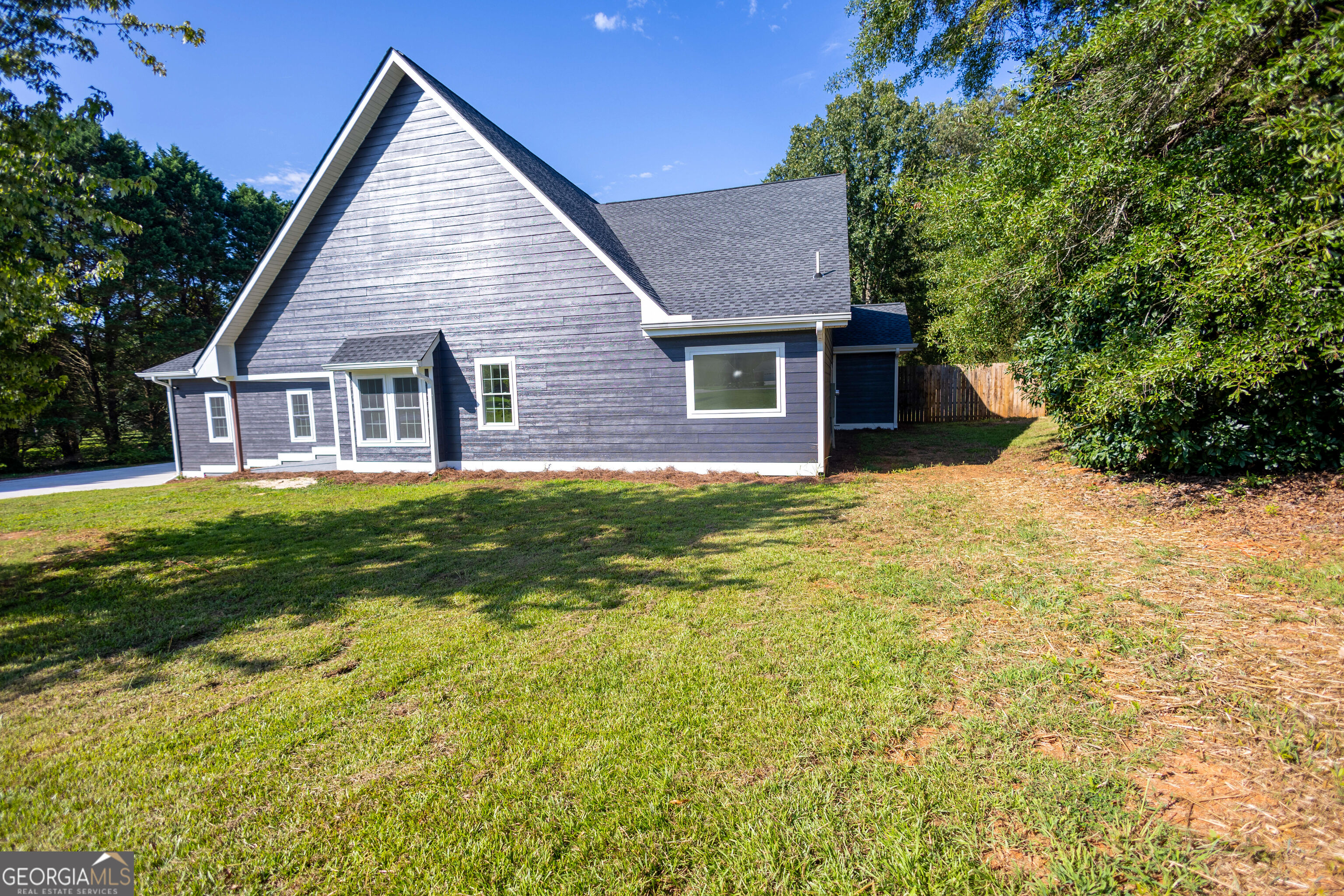 190 Cedar Pond Road Property Photo 3