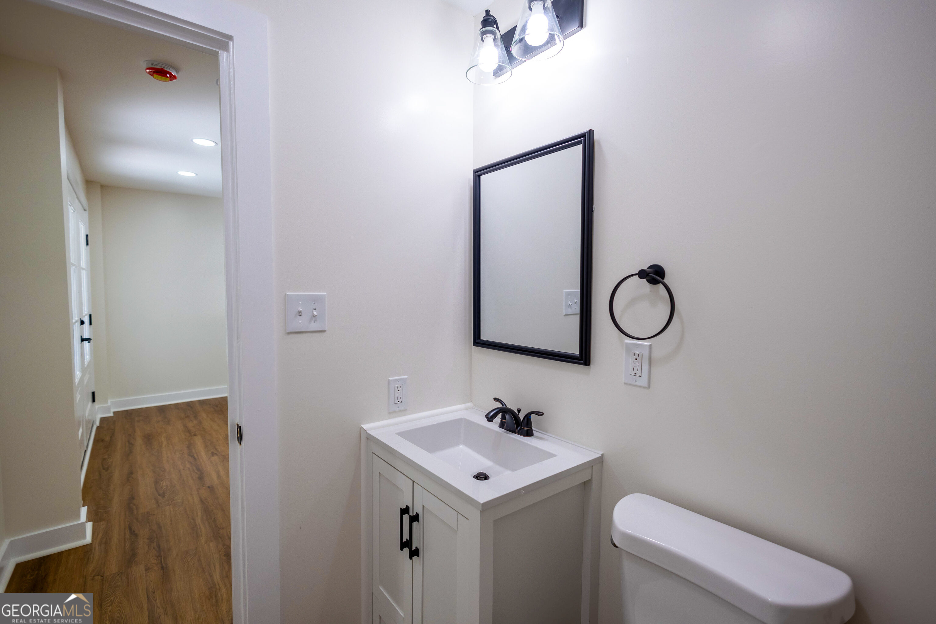 190 Cedar Pond Road Property Photo 11