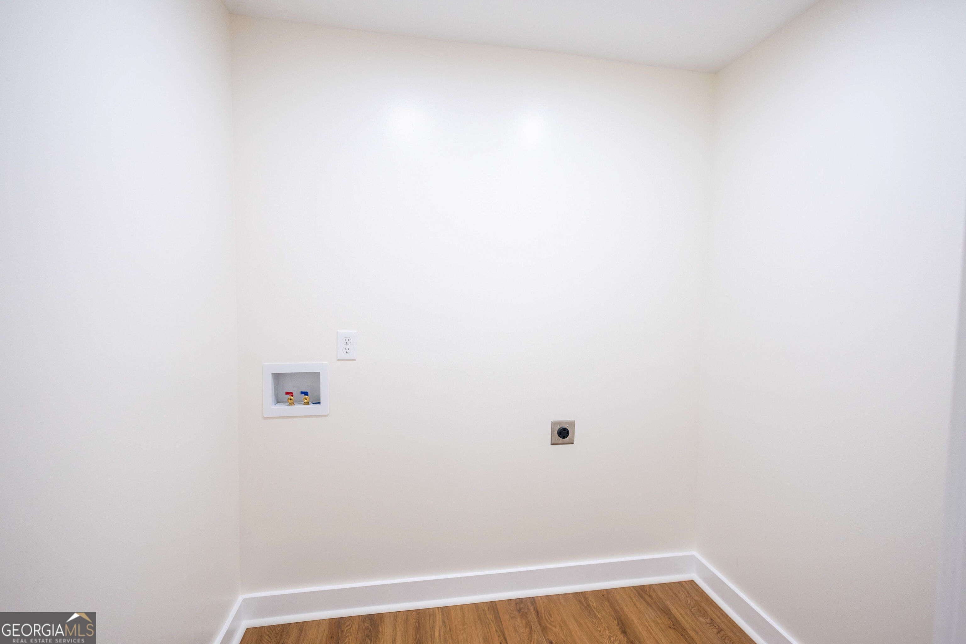 190 Cedar Pond Road Property Photo 21