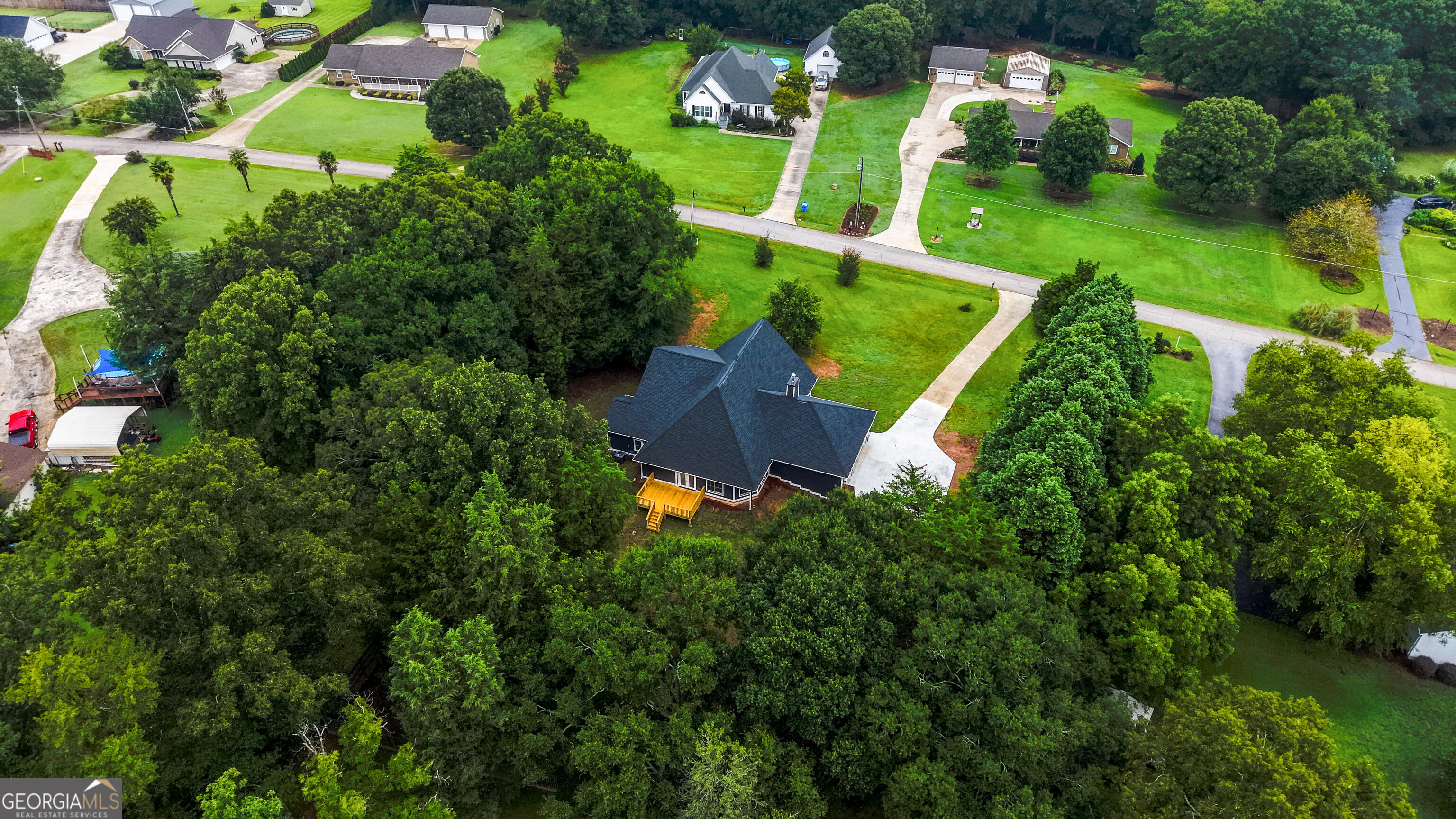 190 Cedar Pond Road Property Photo 28