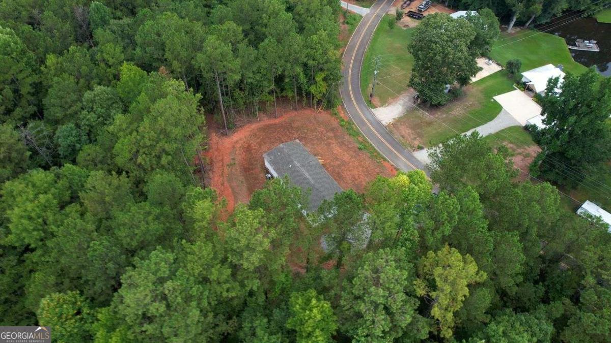 230 Thomas Drive Property Photo 10