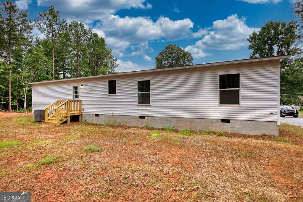 230 Thomas Drive Property Photo 15