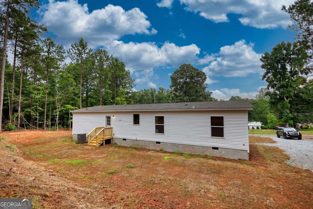 230 Thomas Drive Property Photo 16