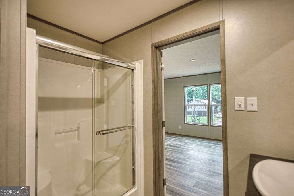 230 Thomas Drive Property Photo 36