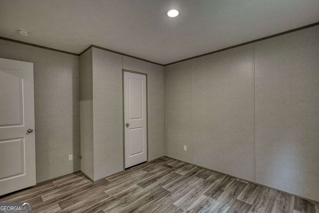 230 Thomas Drive Property Photo 44