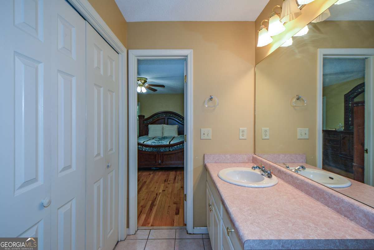 41 Clark Station Road Property Photo 43