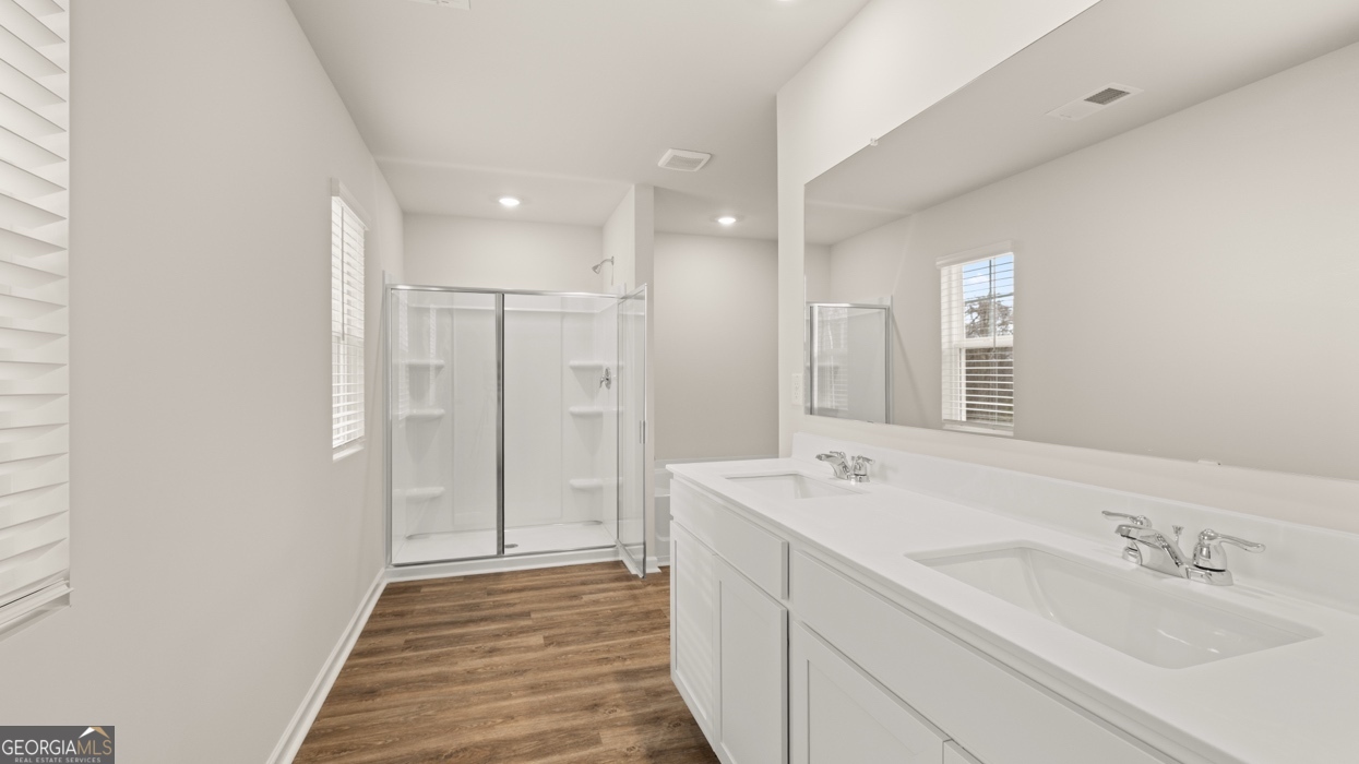 195 Elsa Court Property Photo 18