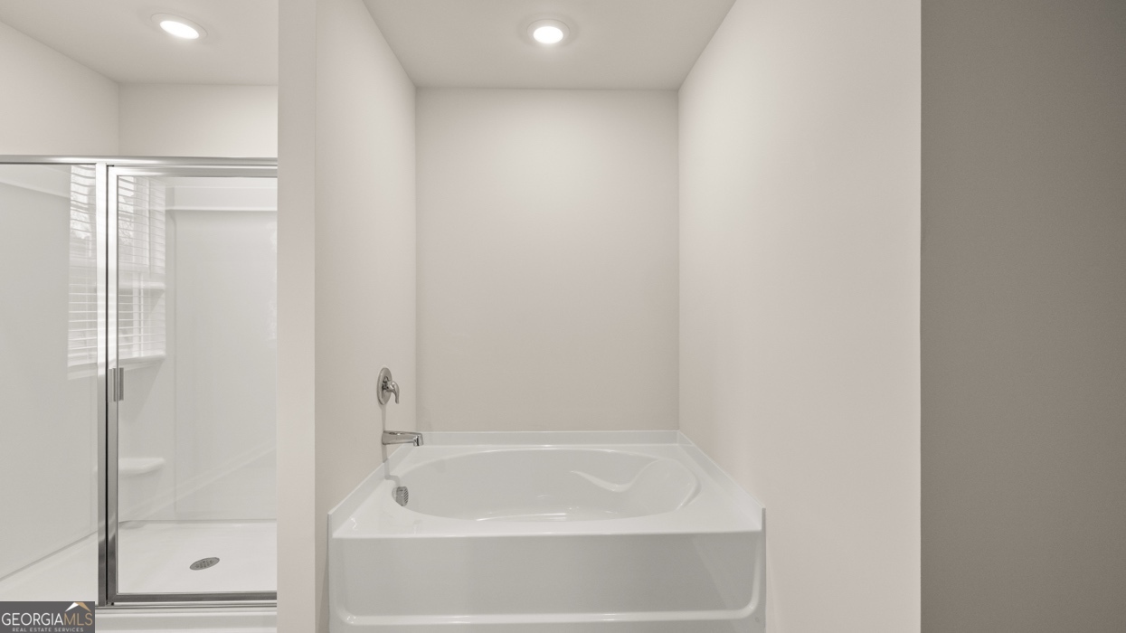 195 Elsa Court Property Photo 21
