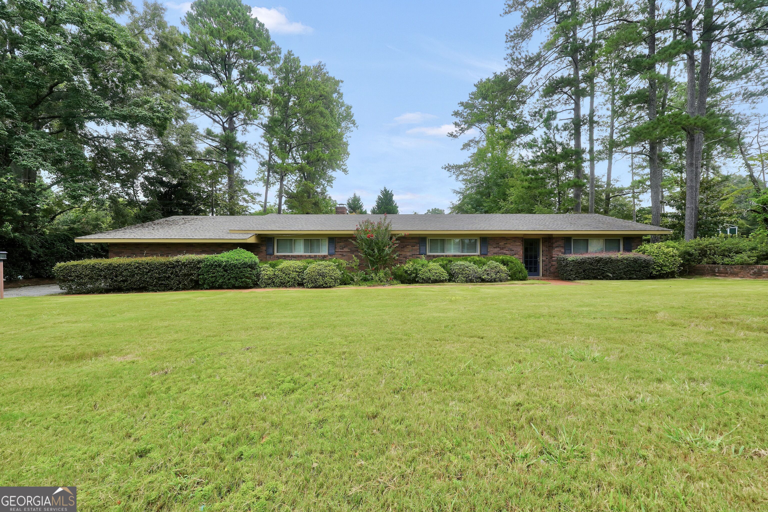 104 Woodlawn Place Property Photo 2