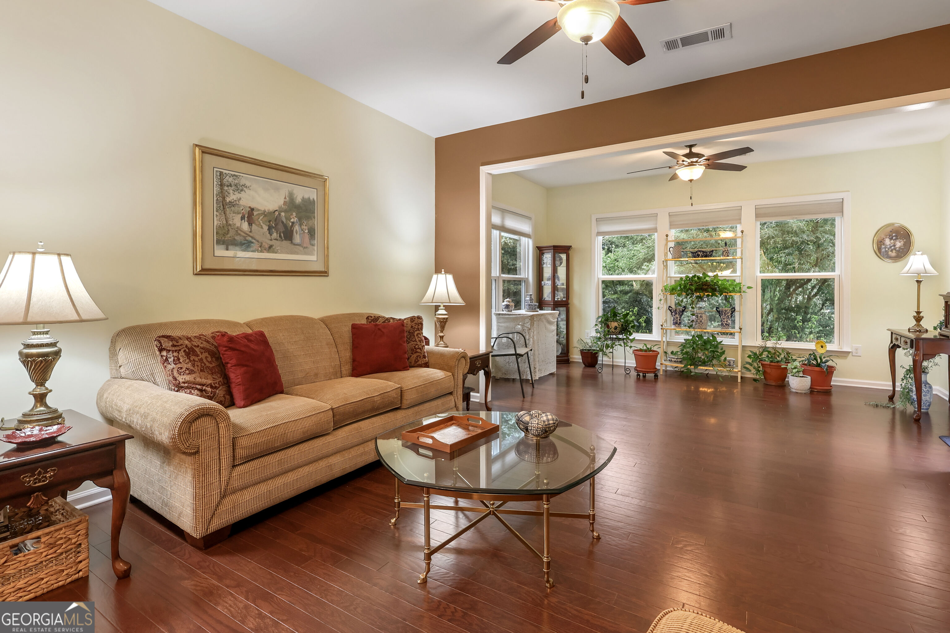 347 Sandy Springs Drive Property Photo 11