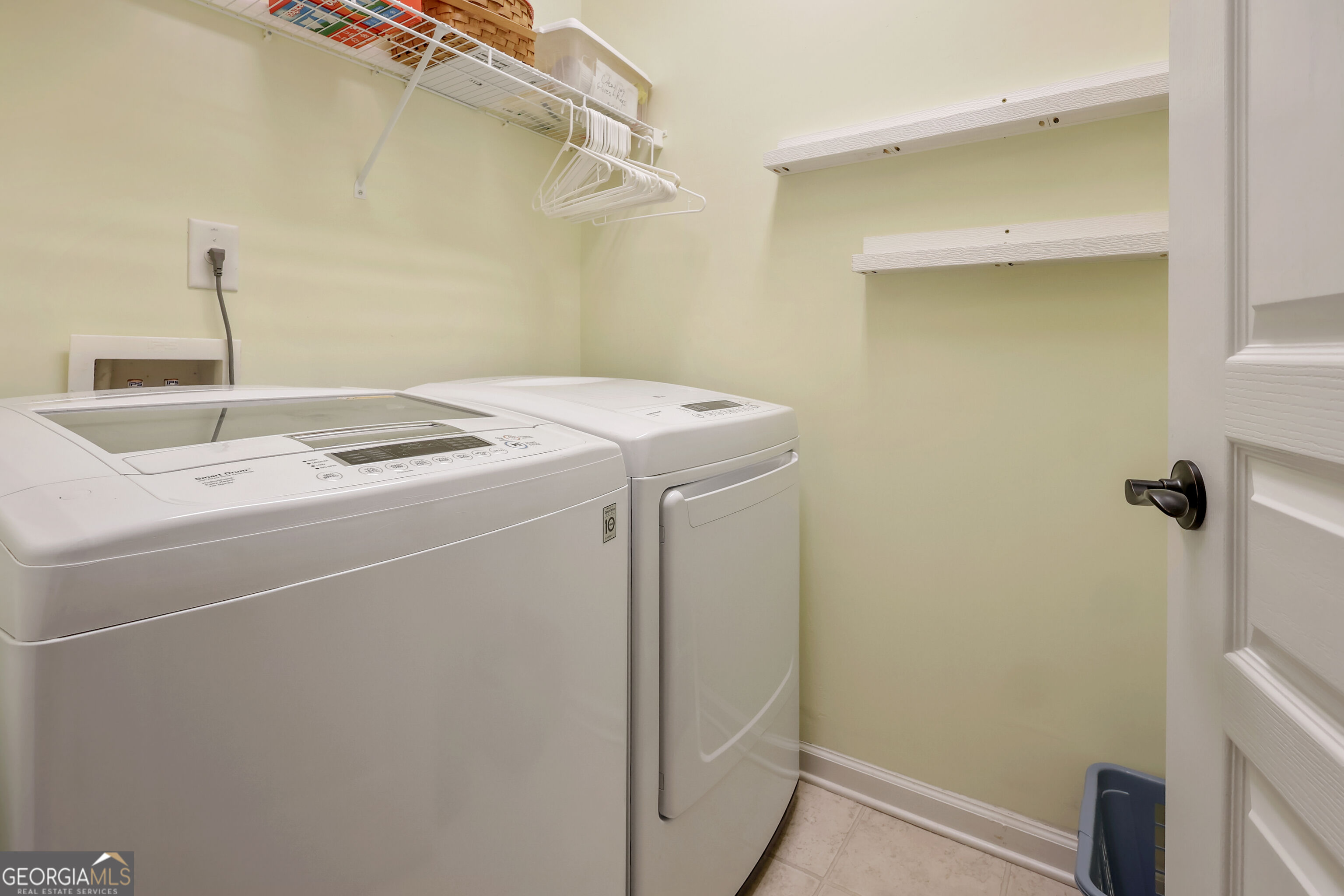 347 Sandy Springs Drive Property Photo 14