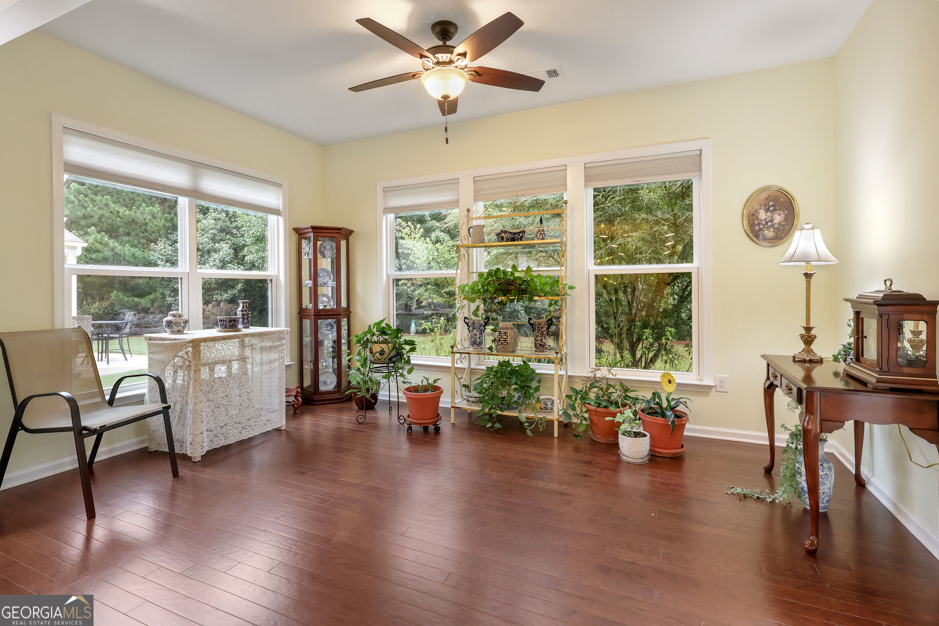 347 Sandy Springs Drive Property Photo 16