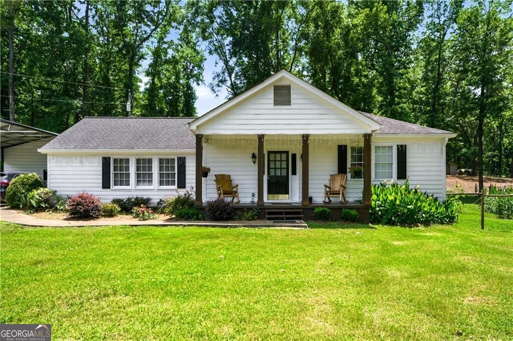 1042 Carl Bramlett Road Property Photo 1