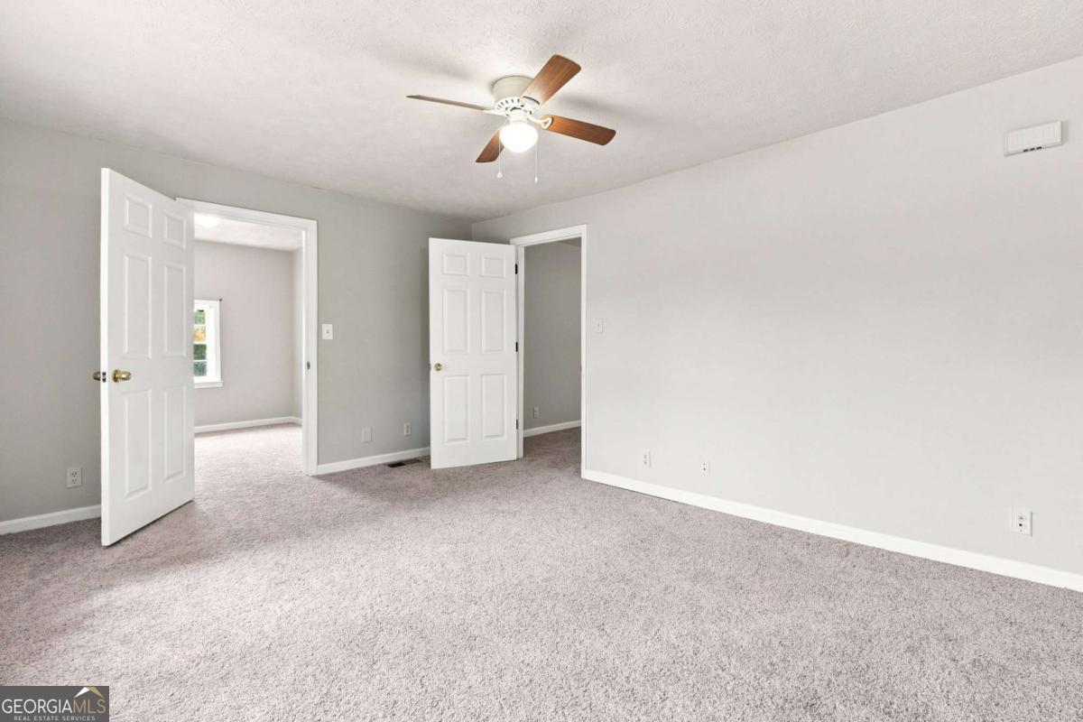 3350 Center Street Property Photo 5