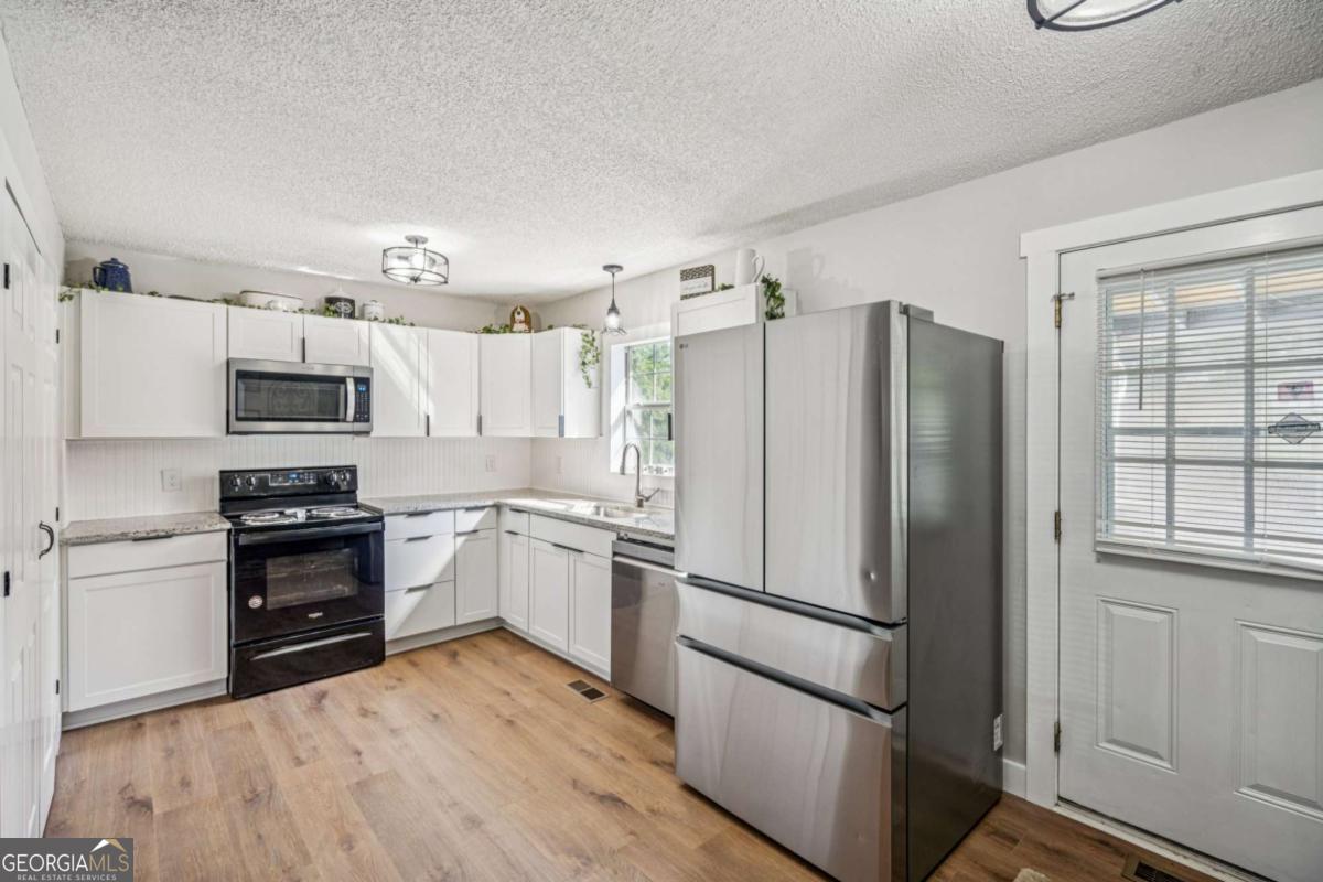 304 Myrtle Street Property Photo 10