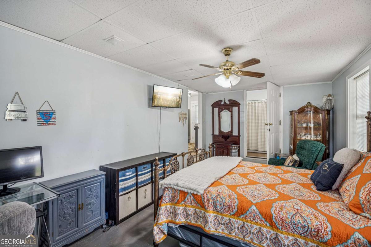 304 Myrtle Street Property Photo 18
