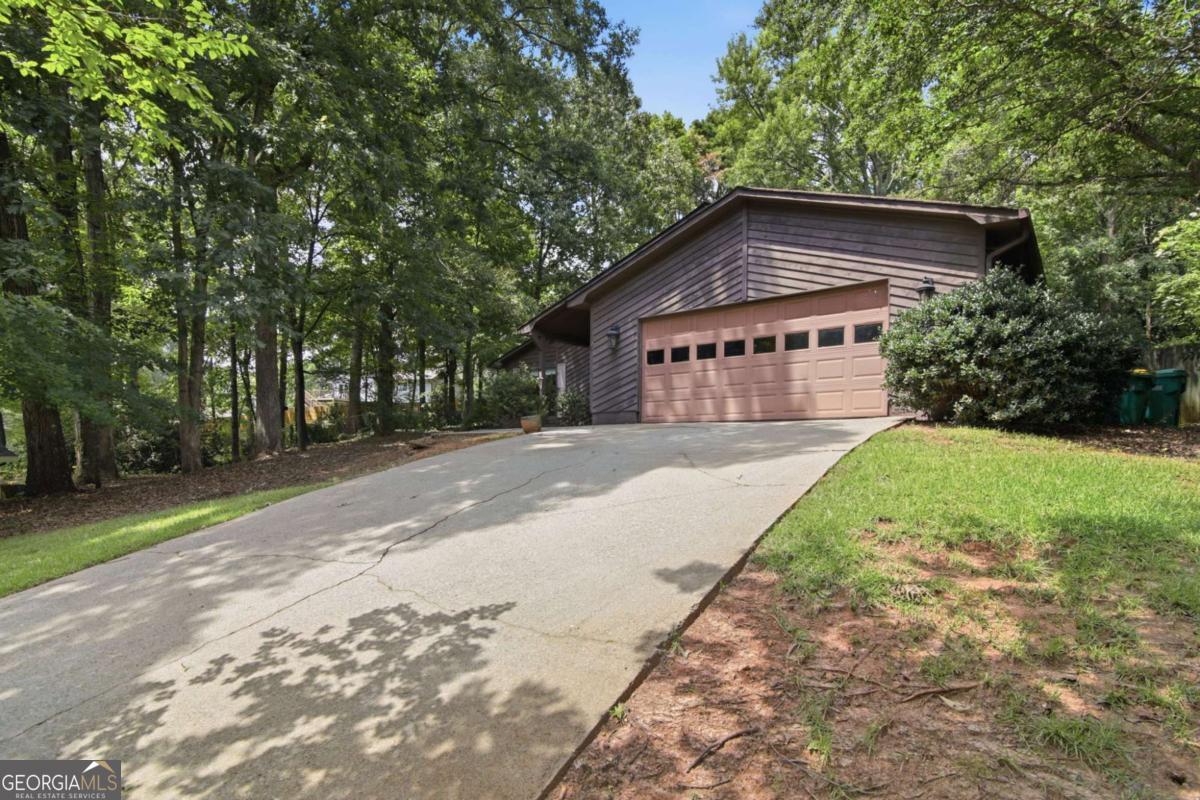 3768 Creekstone Drive Property Photo 1