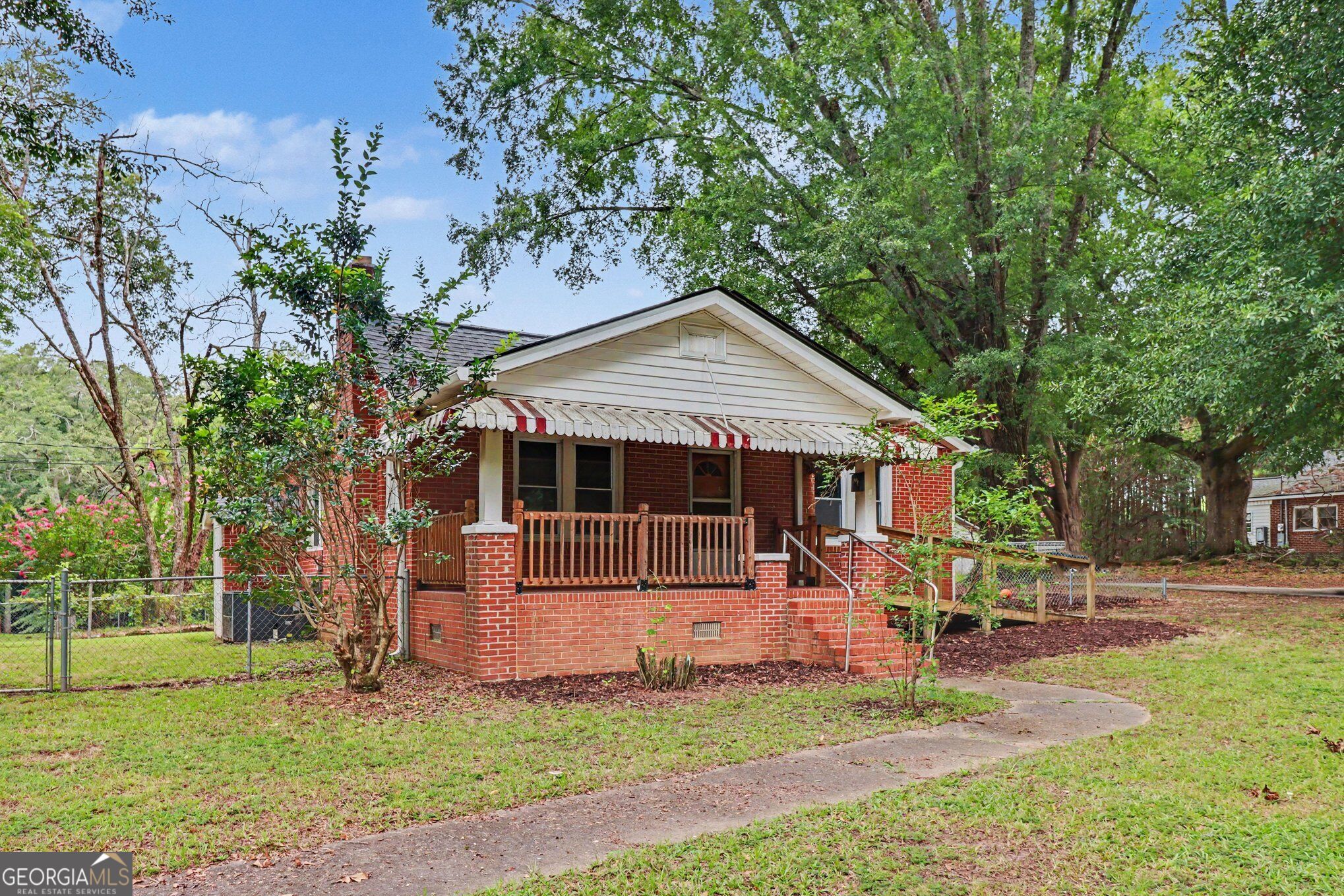 160 Connecticut Avenue Property Photo 3