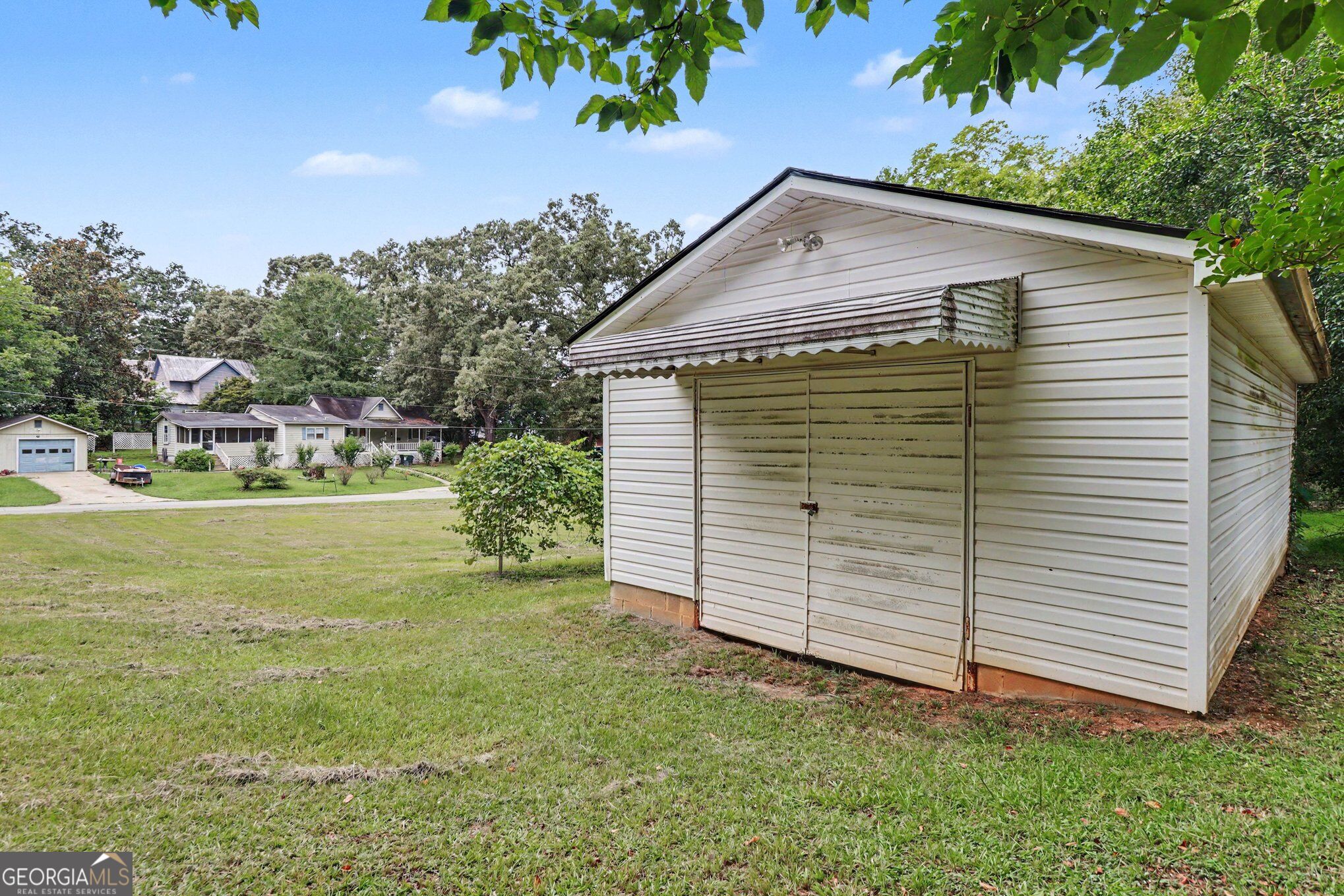 160 Connecticut Avenue Property Photo 33